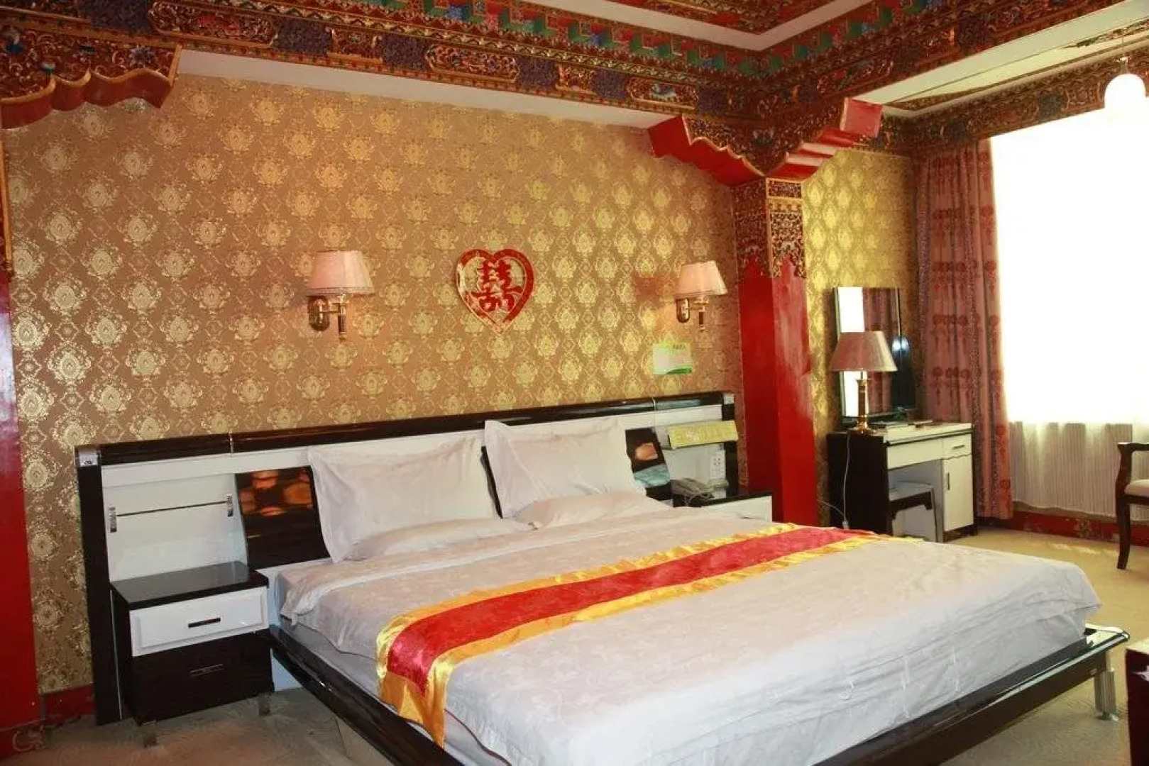 Tibet Shannan Yulong Holiday Hotel