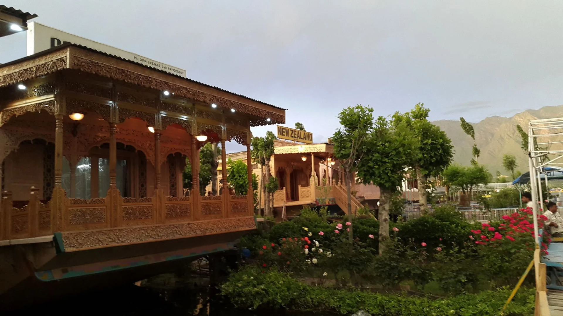 Badyari Palace Group of Houseboat