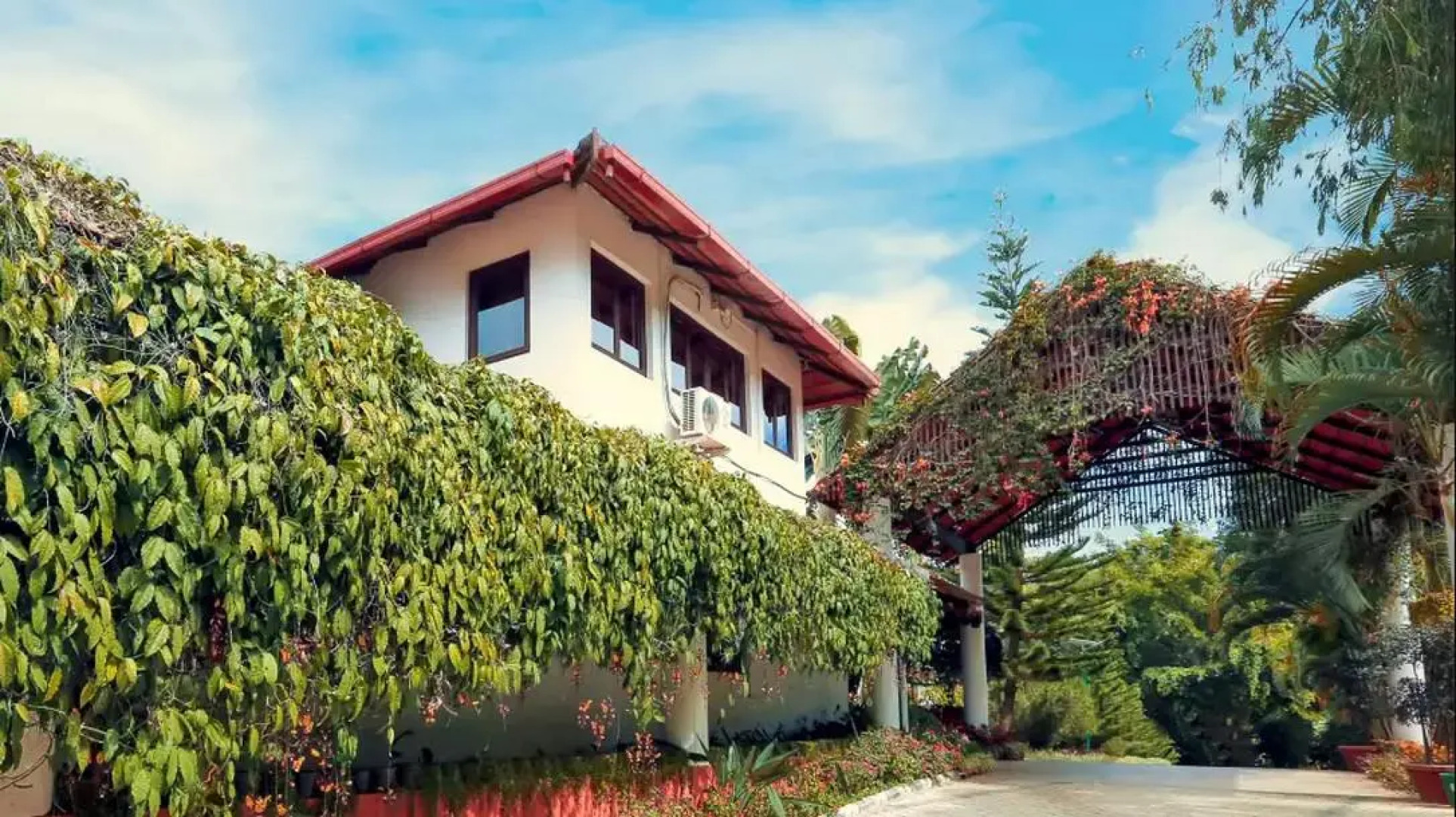 Kadkani River Resort Ammathi