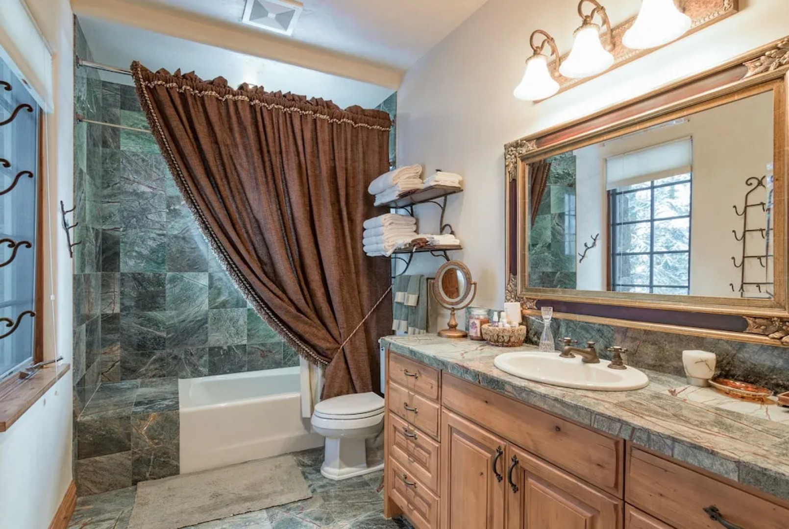 140 Elk Woods Rd Home