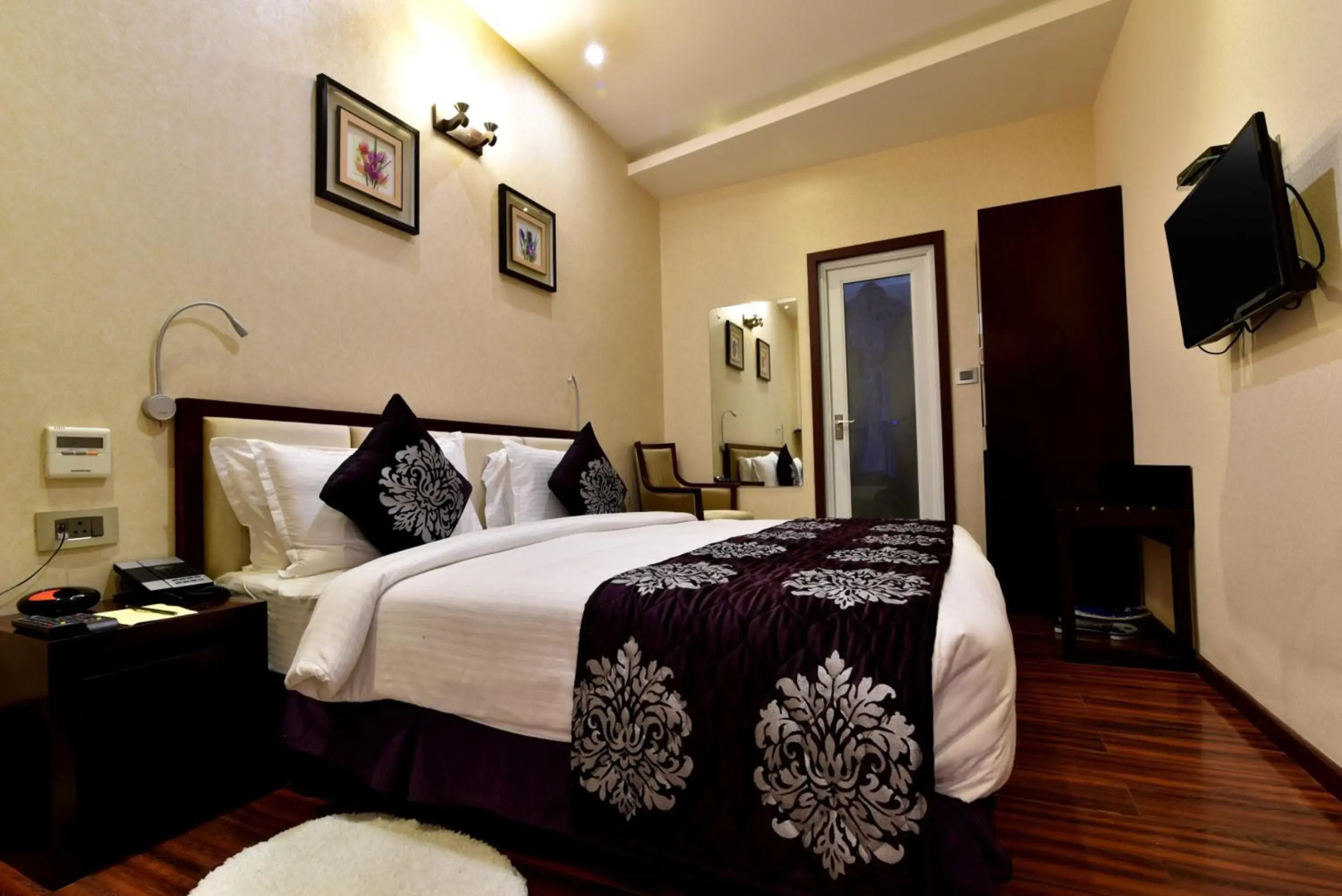 Hotel Kama International