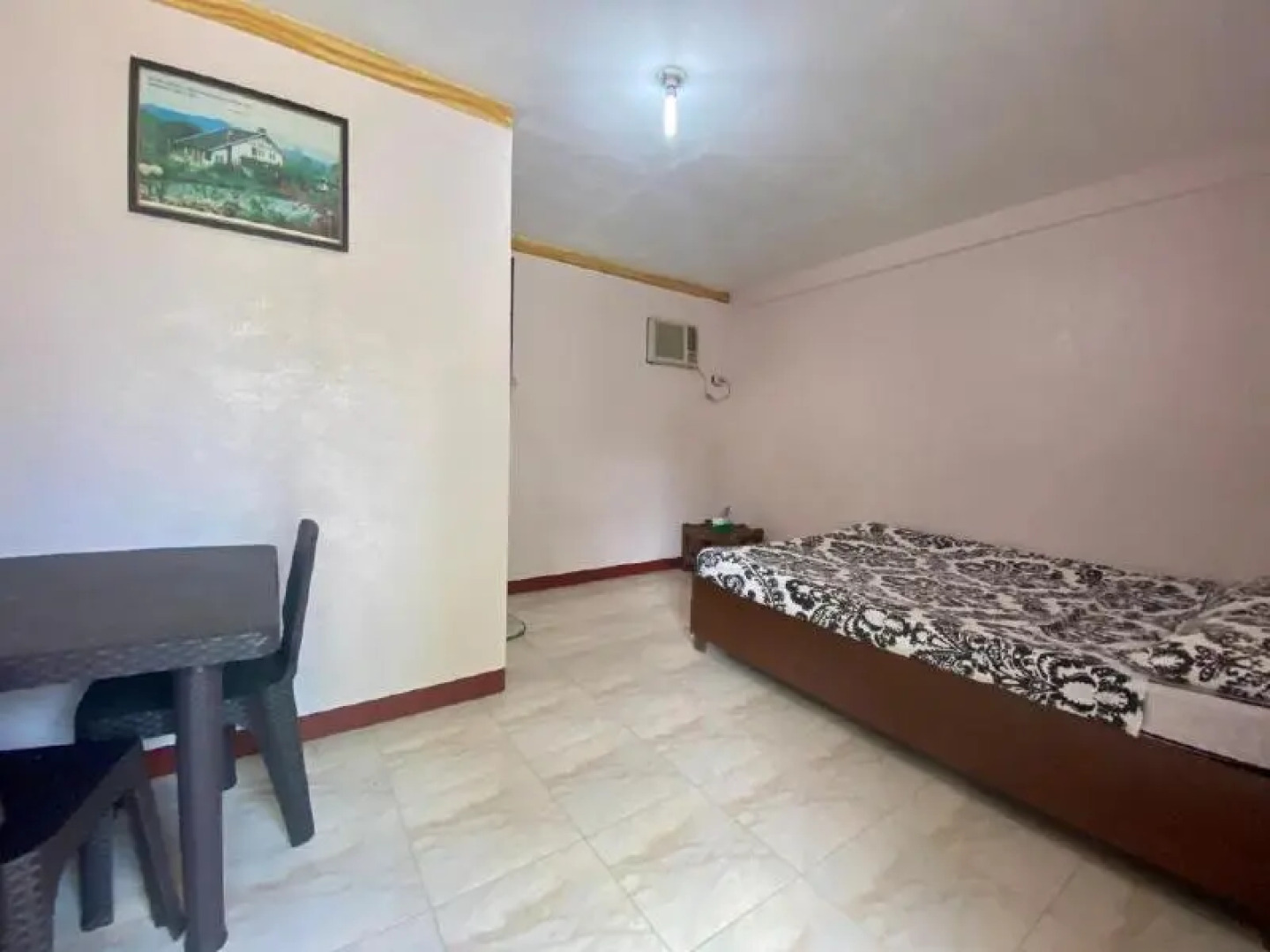 RedDoorz Hotel @ Megans Paradisio Beach Resort