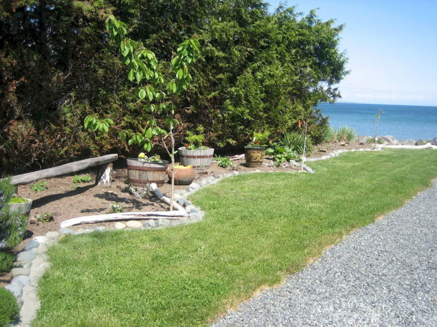 The Lodge at Weir's Beach