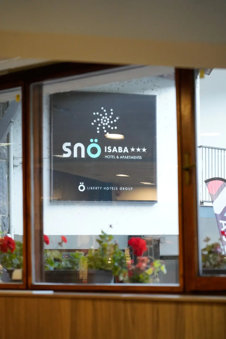Hotel y Apartamentos SNO Isaba