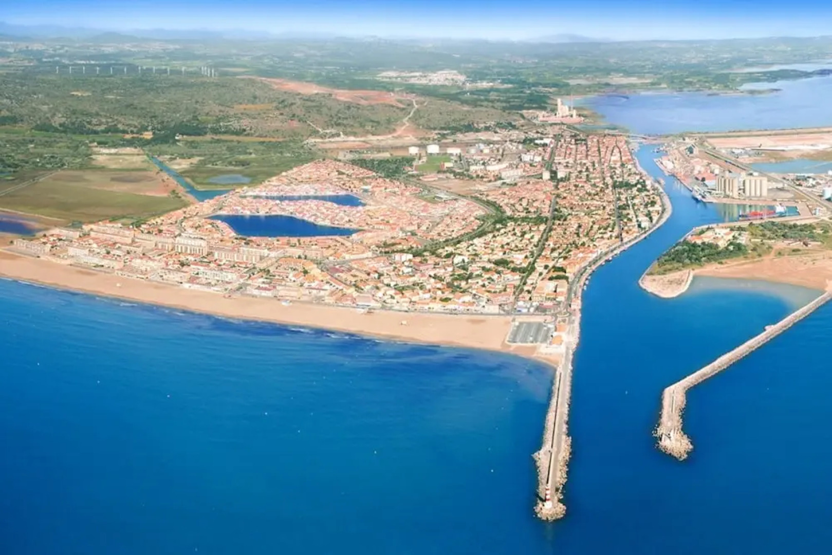 Property With 3 Bedrooms in Port-la-nouvelle, With Shared Pool, Furnished Terrace and Wifi