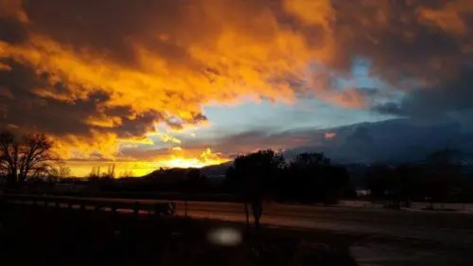 Grizzly Roadhouse Bed & Breakfast and Vacation Rentals