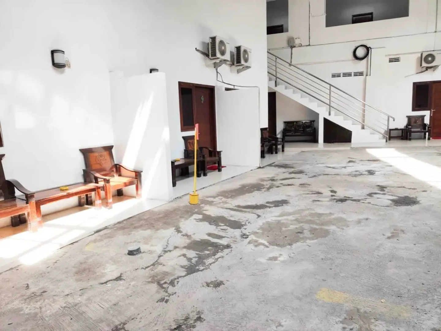 RedDoorz near Prambanan Temple