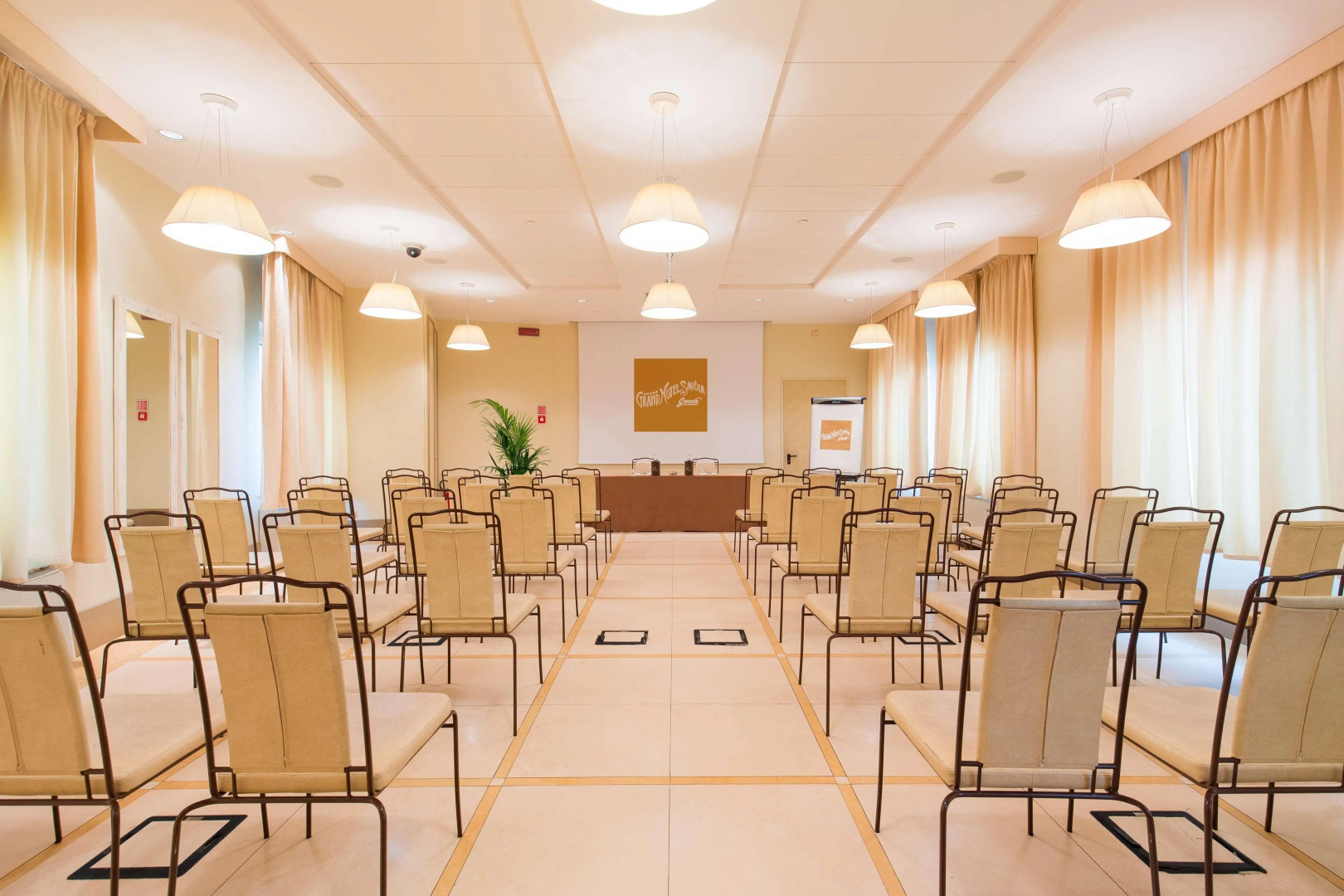 Отель Continental Genova