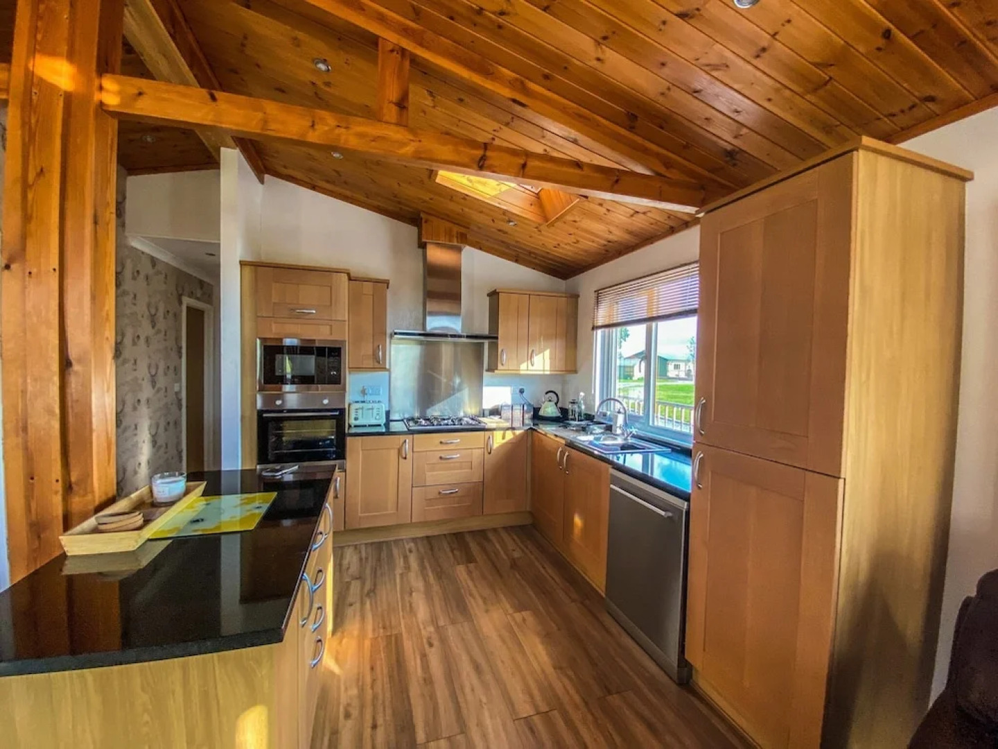 Immaculate 3-bedroom Private Lodge Near York