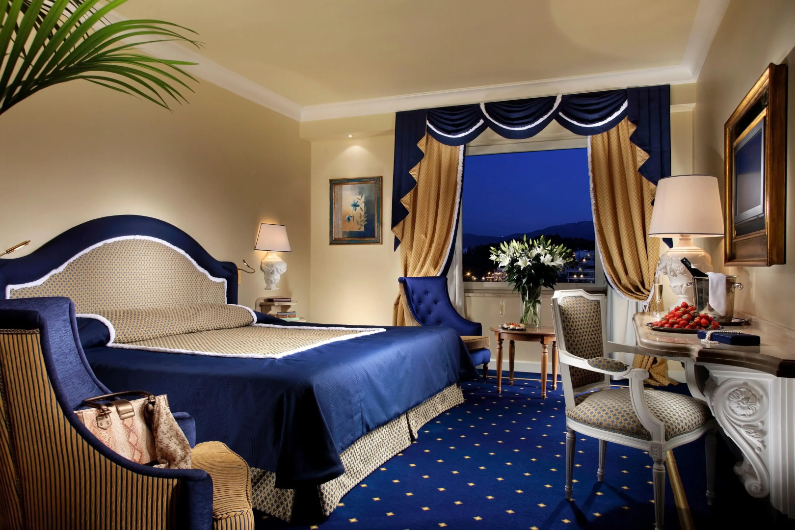 Отель Royal Olympic 