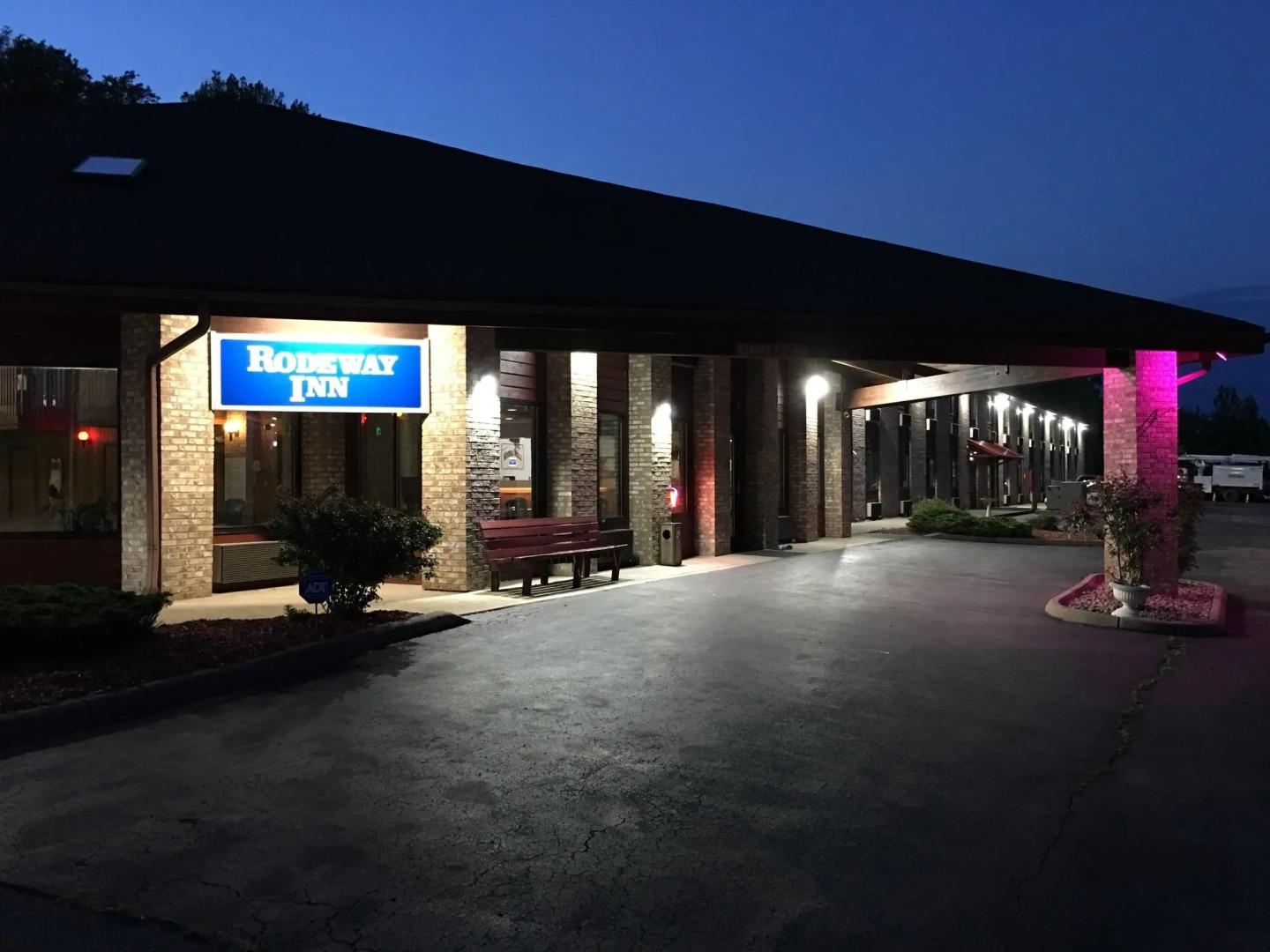 Quality Express Inn & Suites