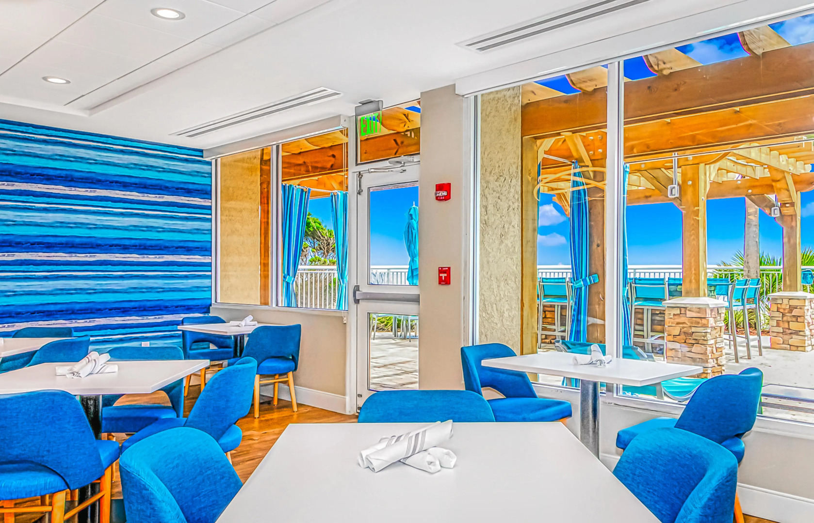 Holiday Inn Resort Oceanfront at Surfside Beach by IHG