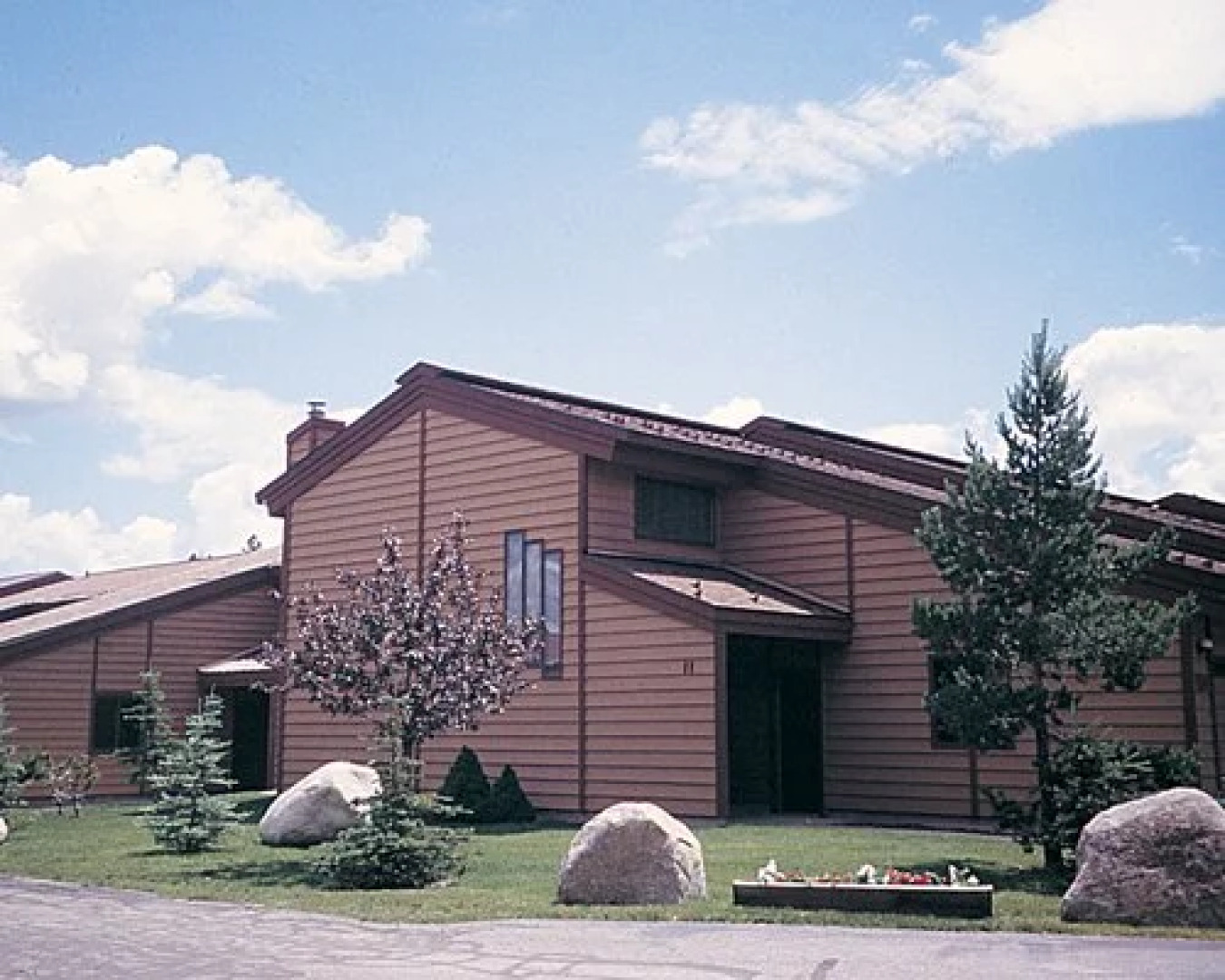 The Aspens and Aspen Village Timeshares