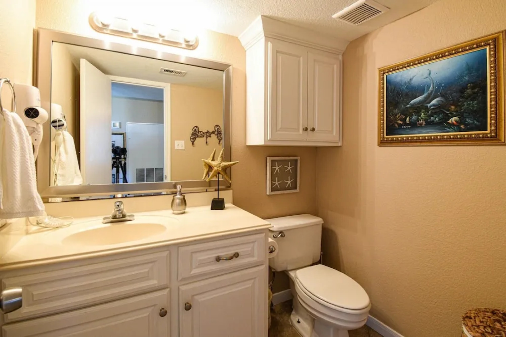 Seascape 2216 Hotel Room