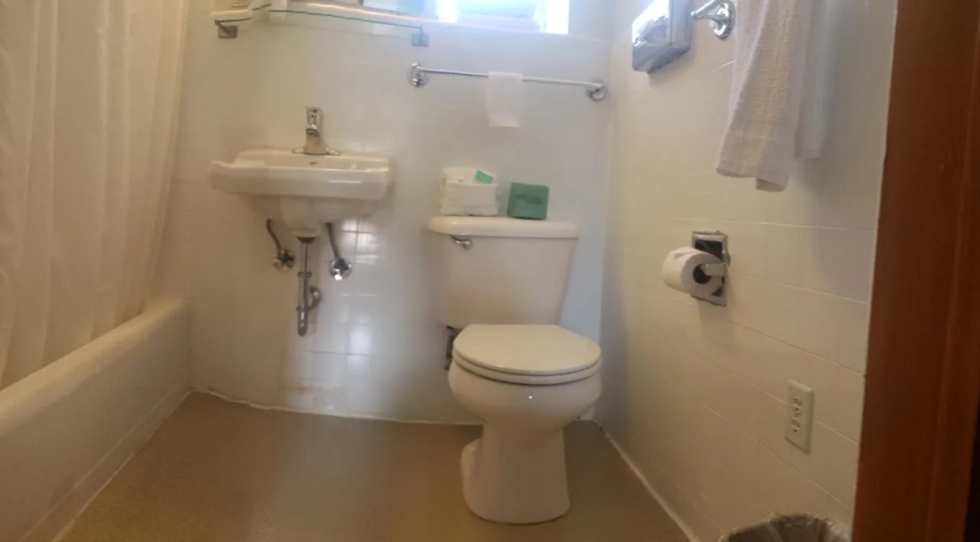 Midtown Inn & Suites