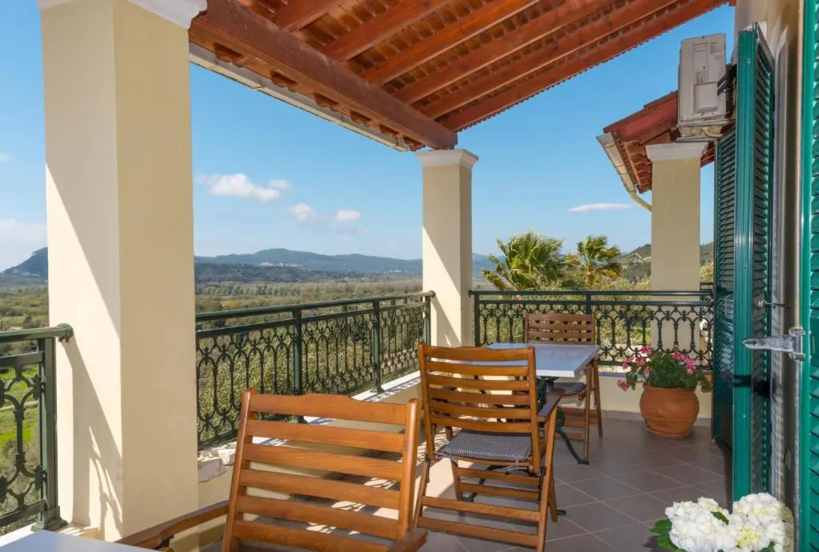 Corfu Villa Kokkini with swimming pool