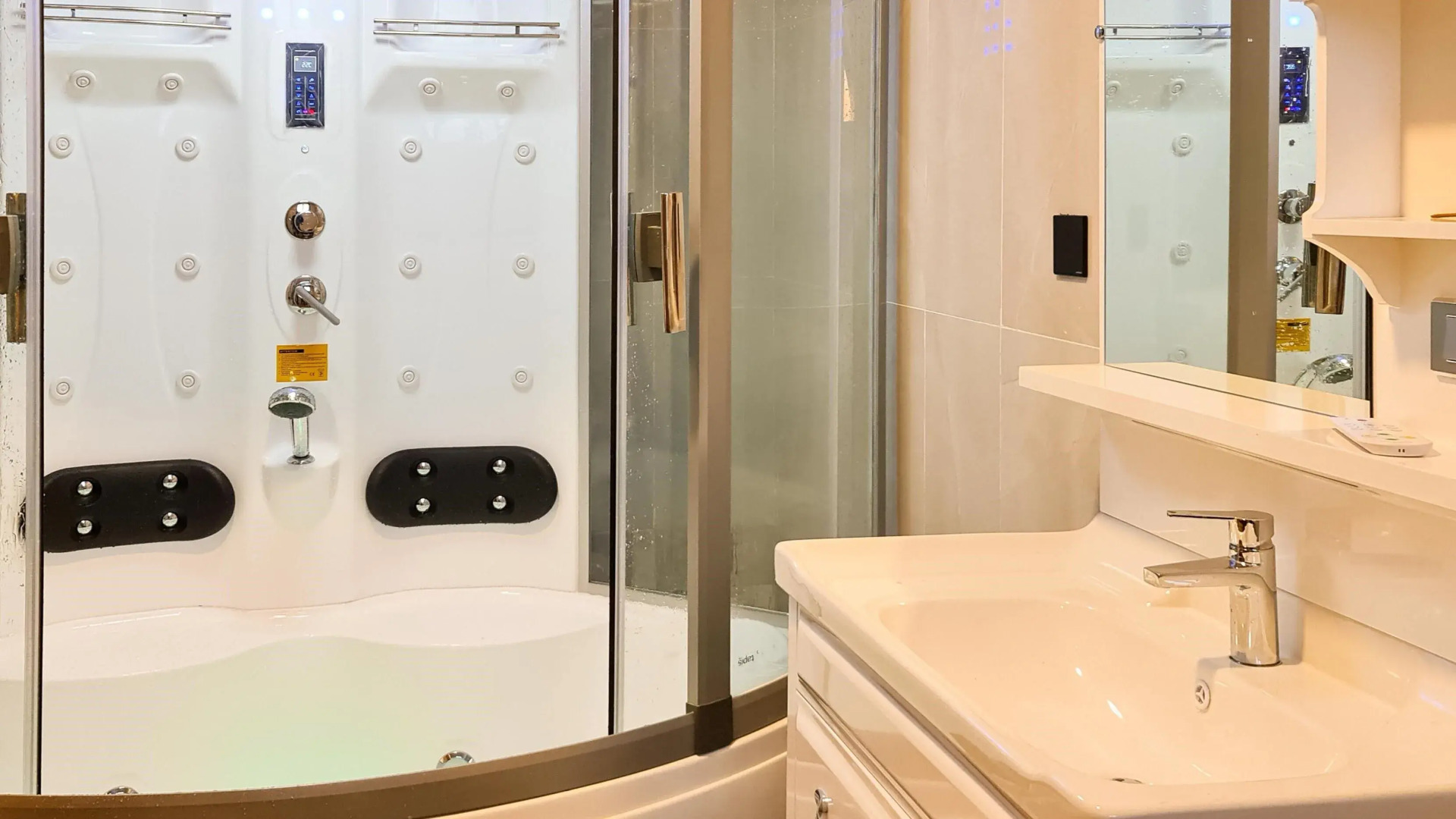 Lynson Africa Resort