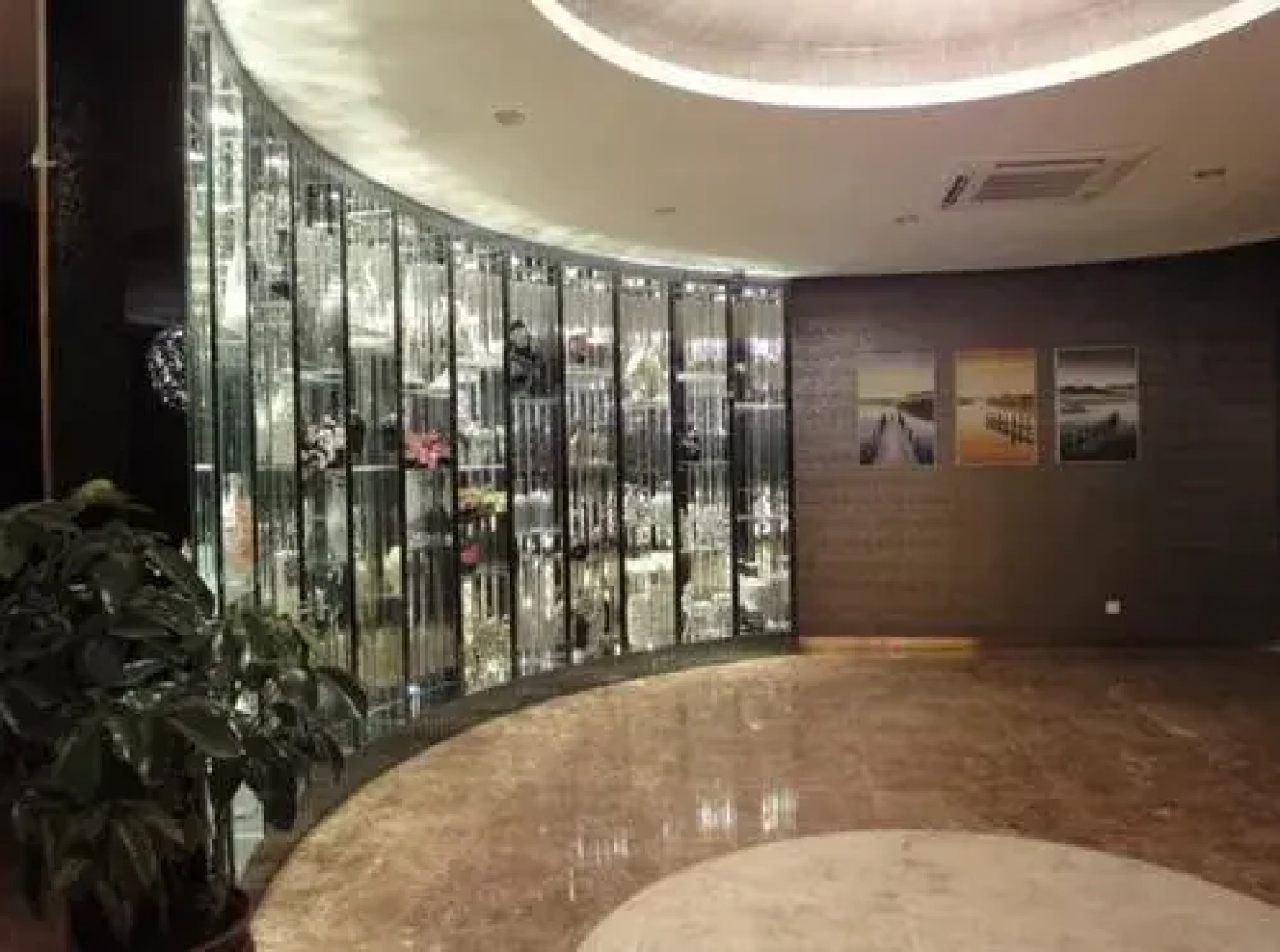 Oushang Business Hotel