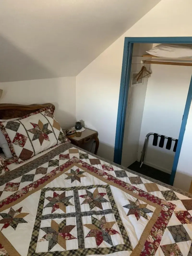 Sugarloaf Mountain Motel