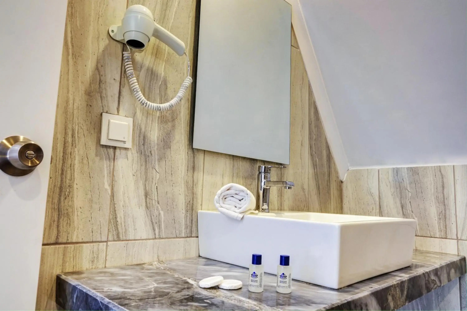 Miss Cleopatra Hotel