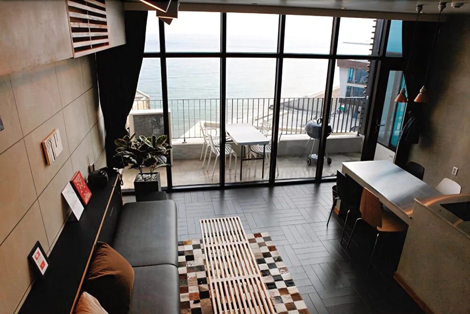 Uljin French Paper Pension