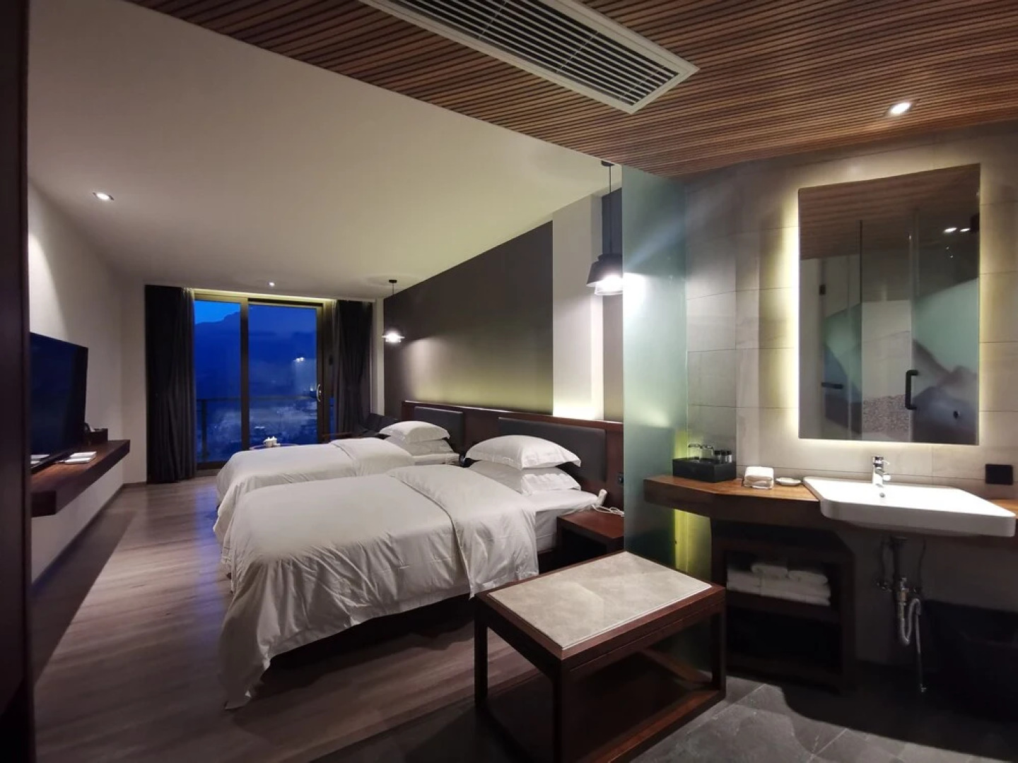 Plants and Flowers.YSTS