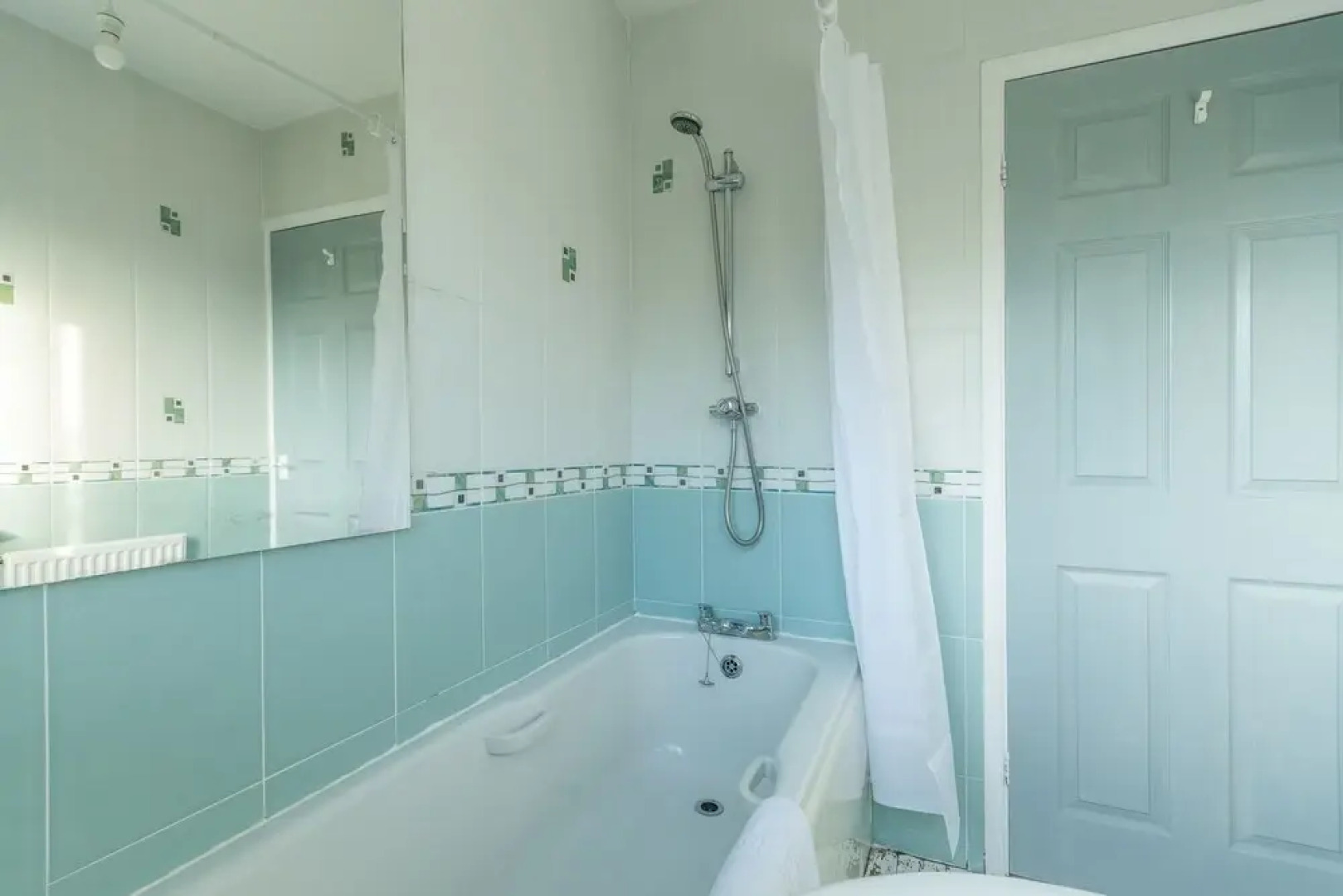 Elite Properties - Sleeps Up to 4 - Leamington Spa