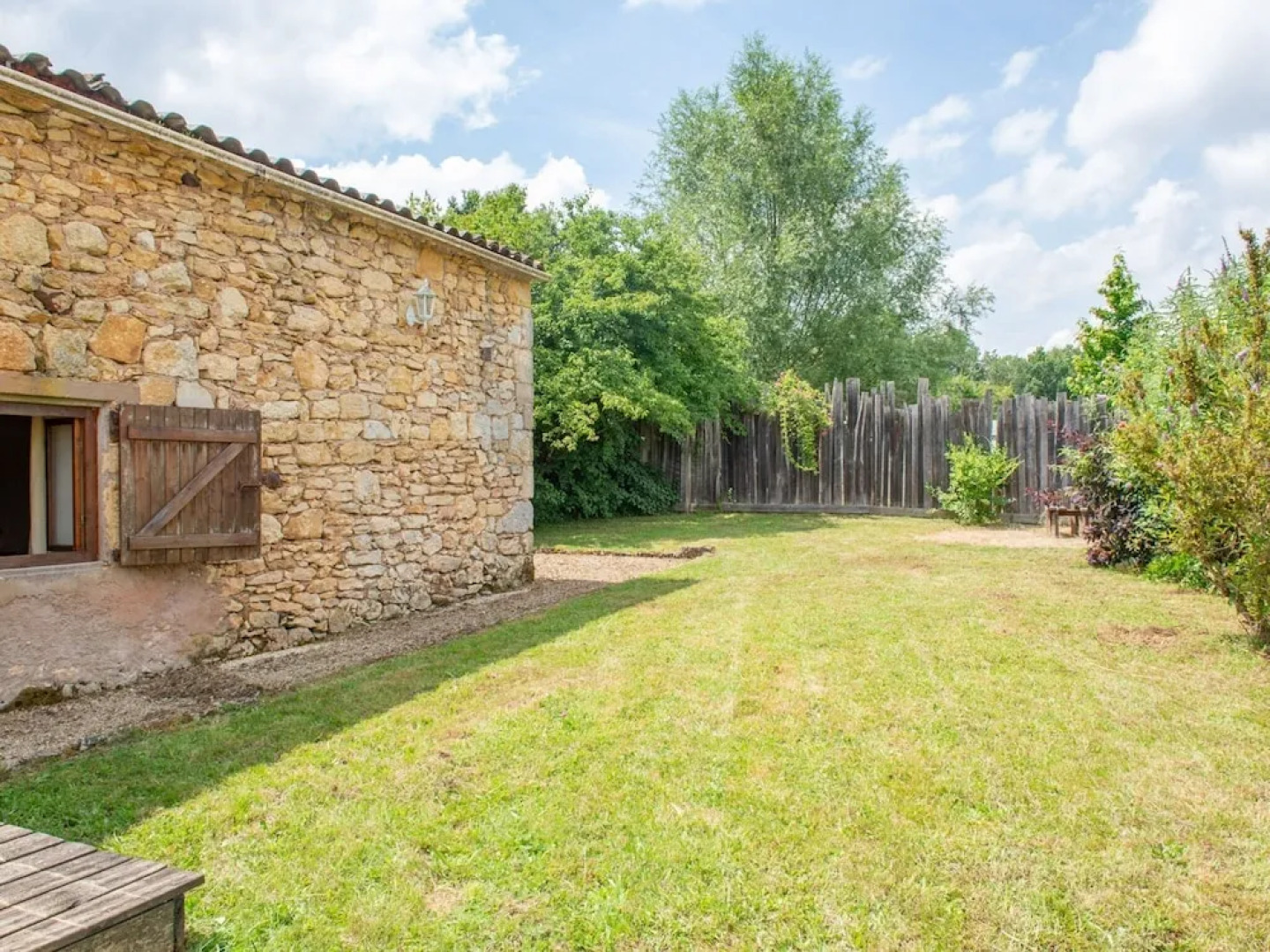 Secluded Holiday Home in Lacapelle-biron With Swimming Pool