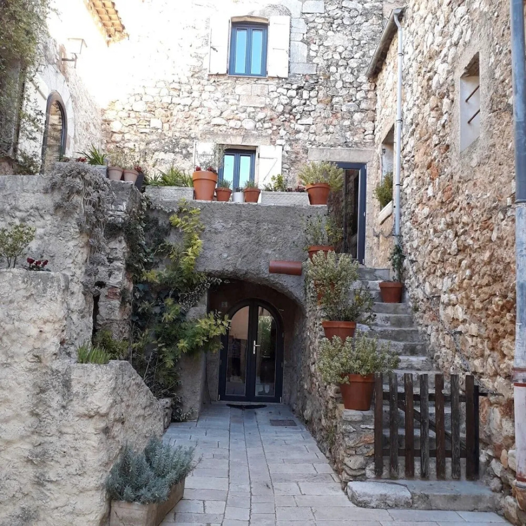 Les Remparts Des Templiers