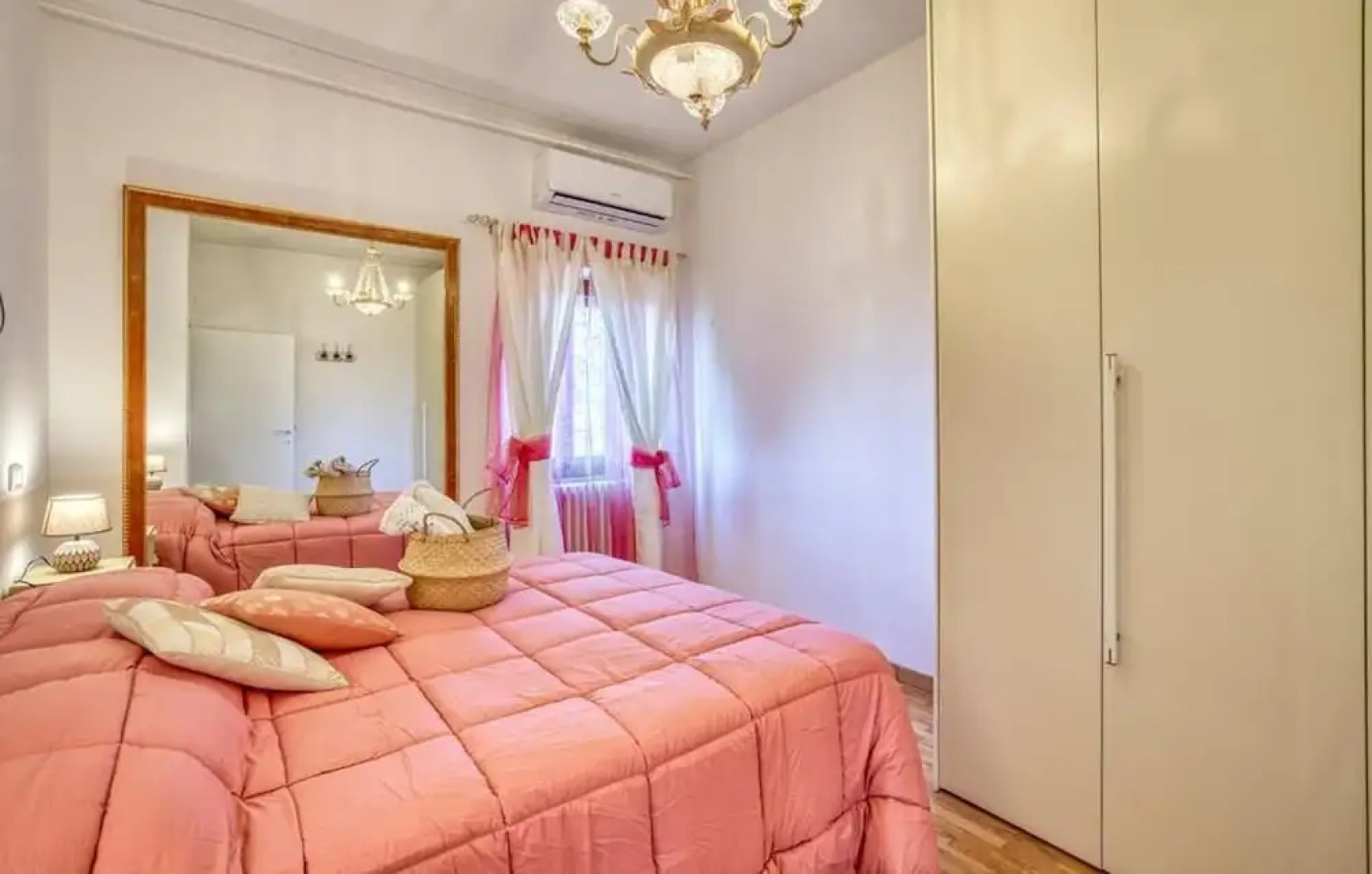 Villa Bentivoglio - Holiday Home With Swimming Pool