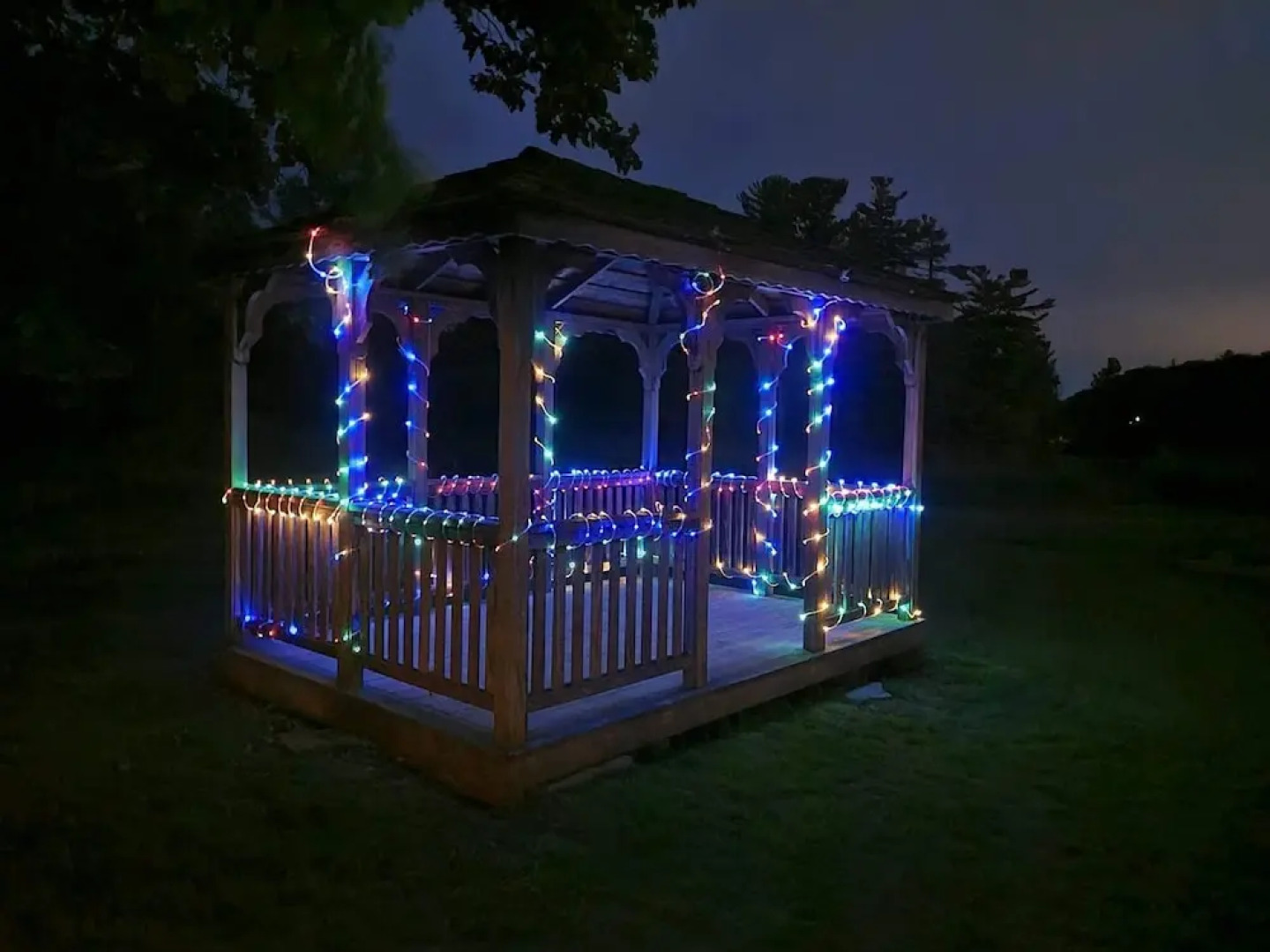 Capt.'s Inn & Suites