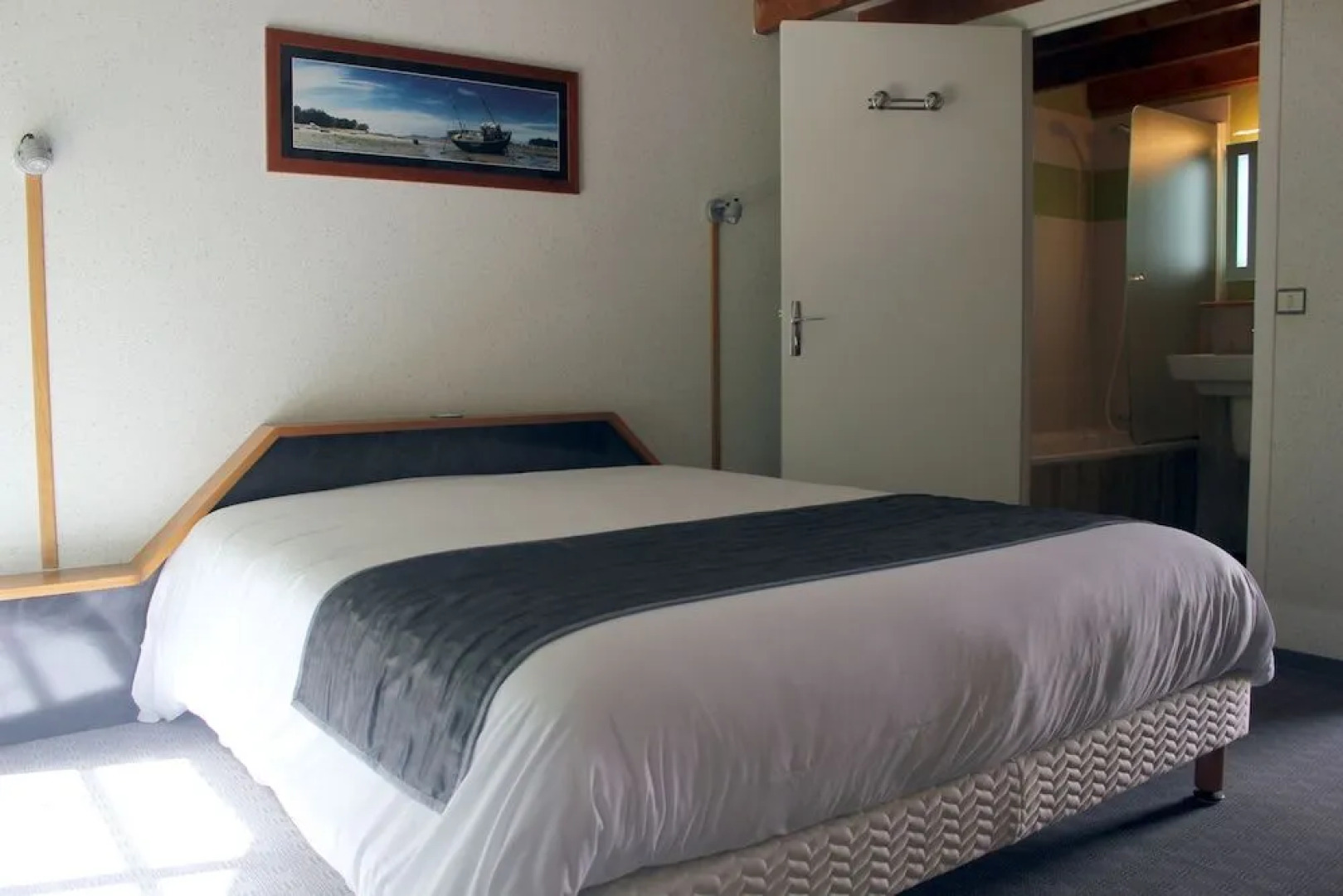 LOGIS Les Dineux Village