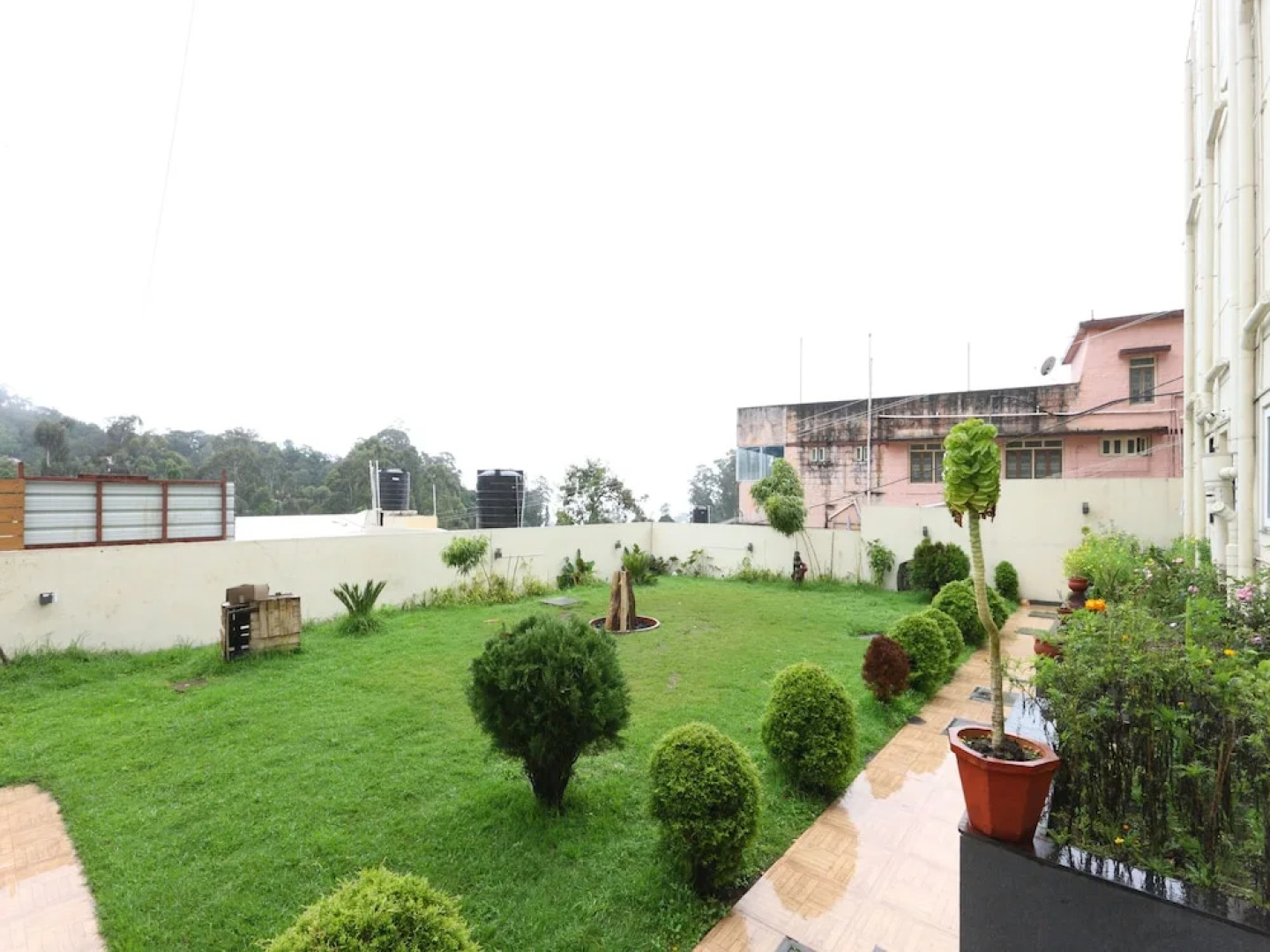 OYO 4943 Sandanams Villa