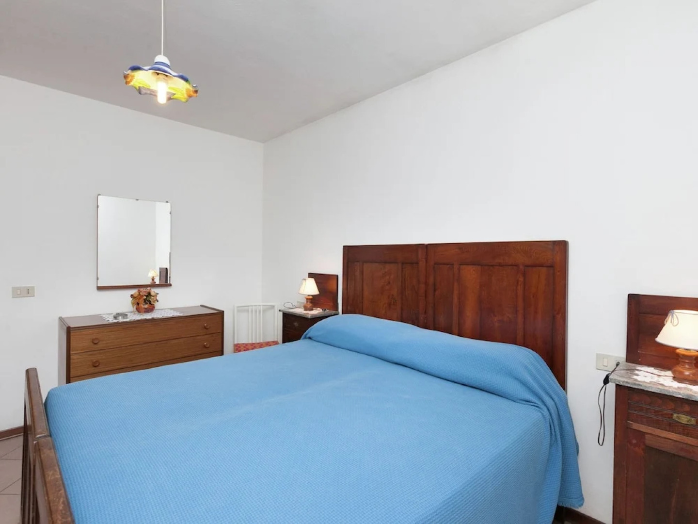 Comfy Holiday Home With Fireplace, Garden Furniture,barbecue