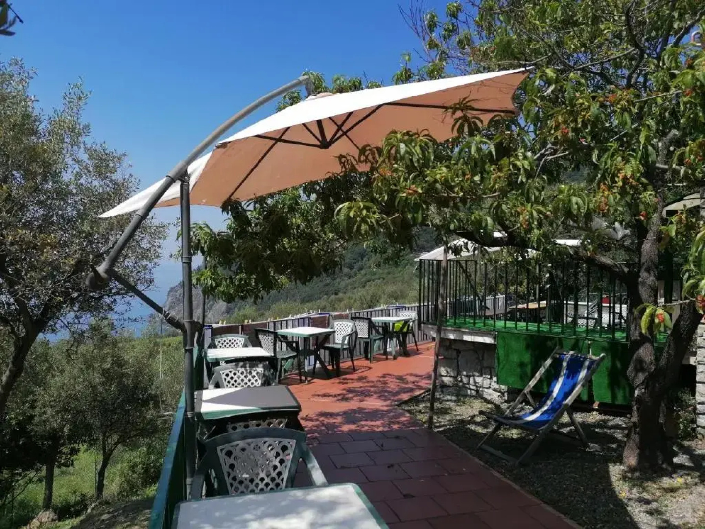 Perla del Levante Hostel