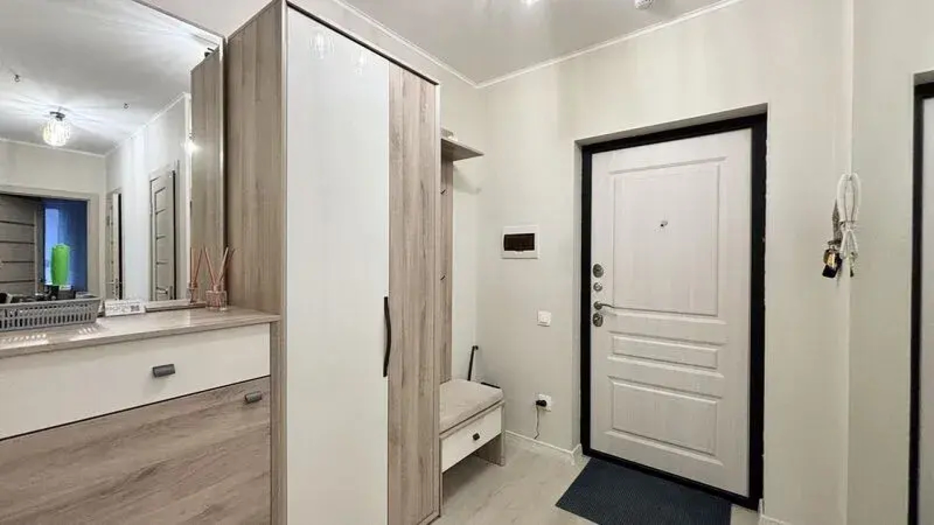 Мун72 на улице Джанбровского, д. 4