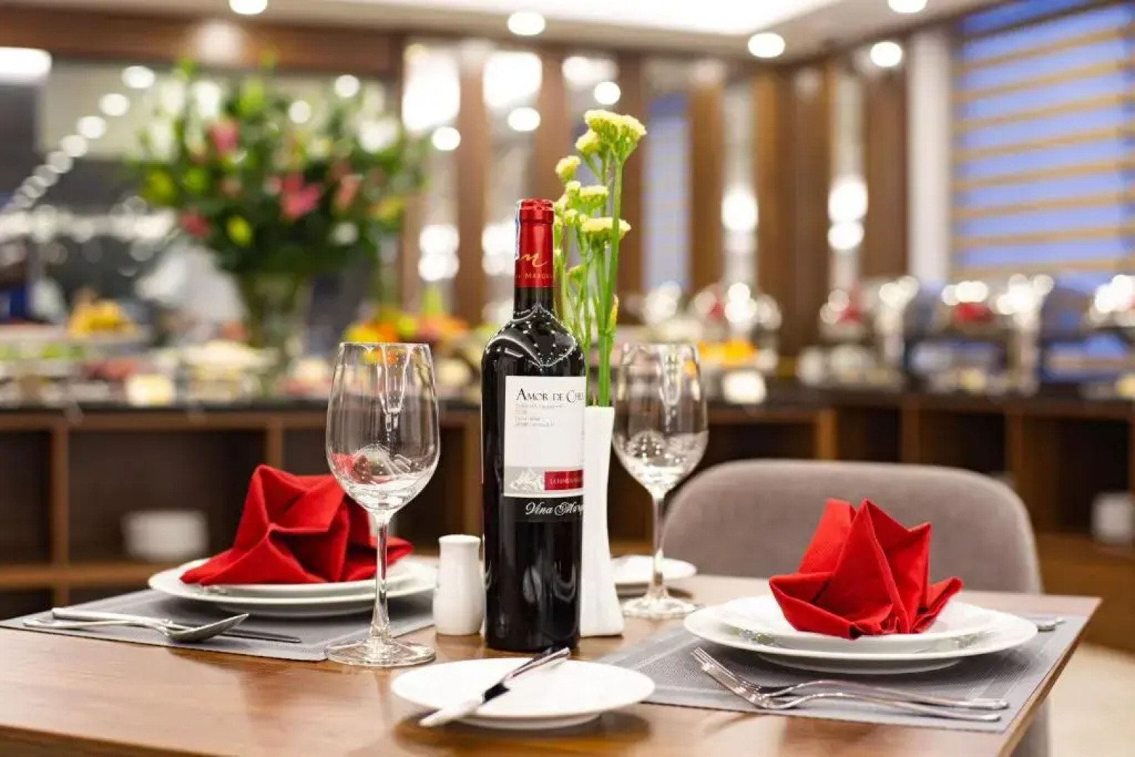 Western Skyline Hotel