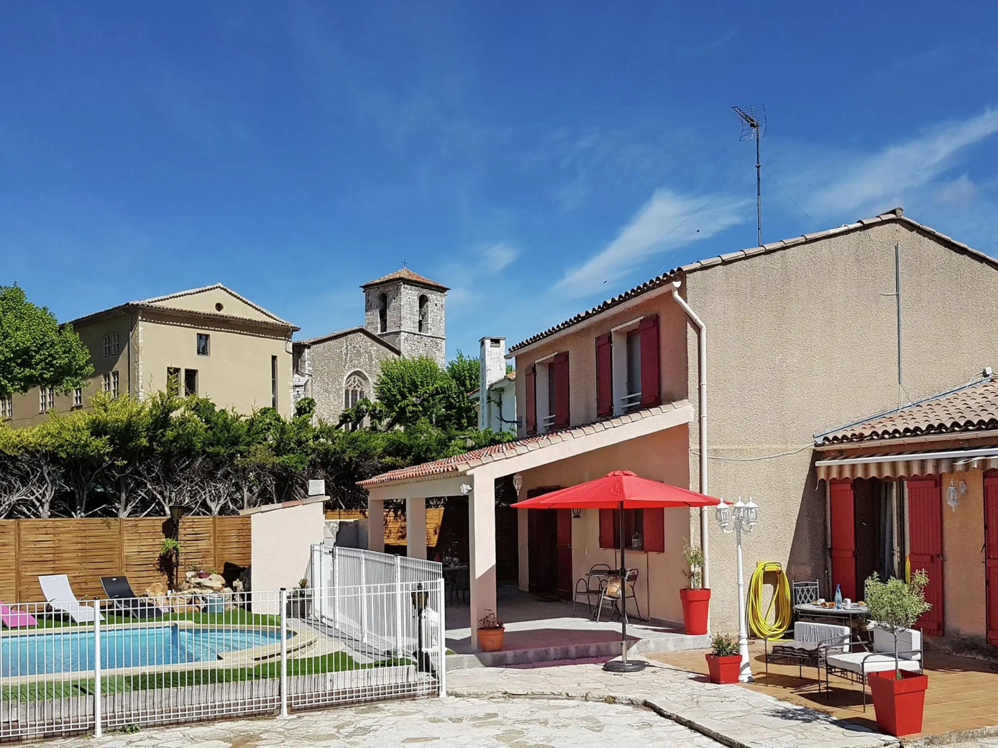 Modern Villa with Swimming Pool in Aups