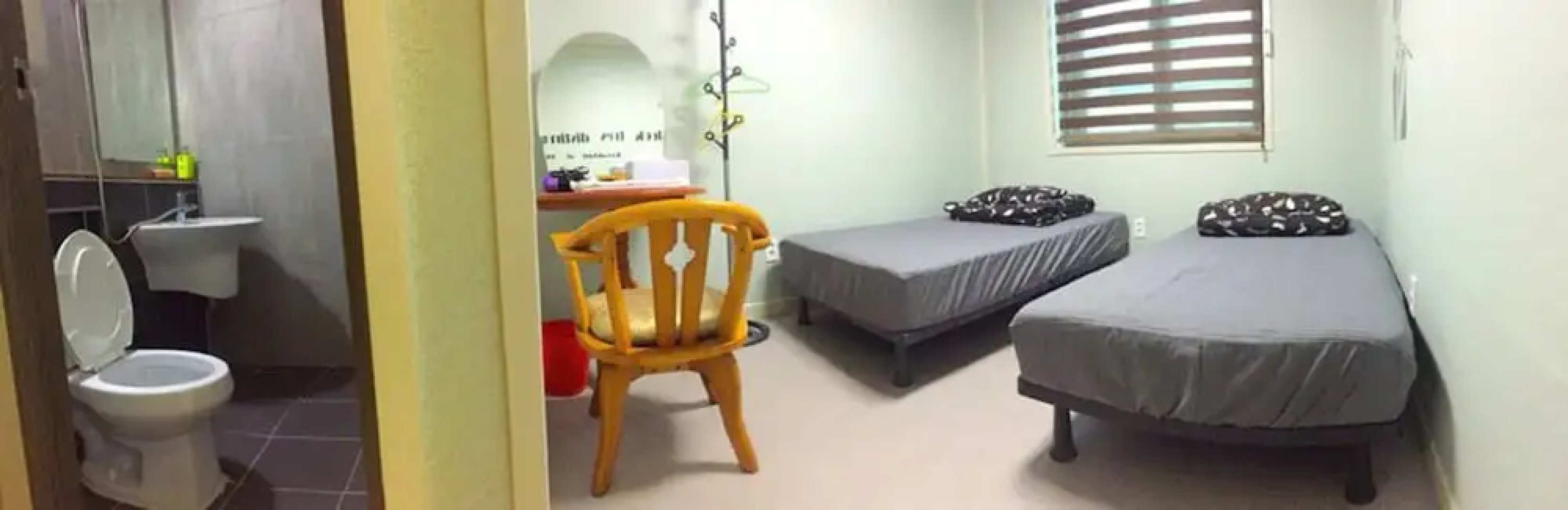 JJBro Hostel Guest House