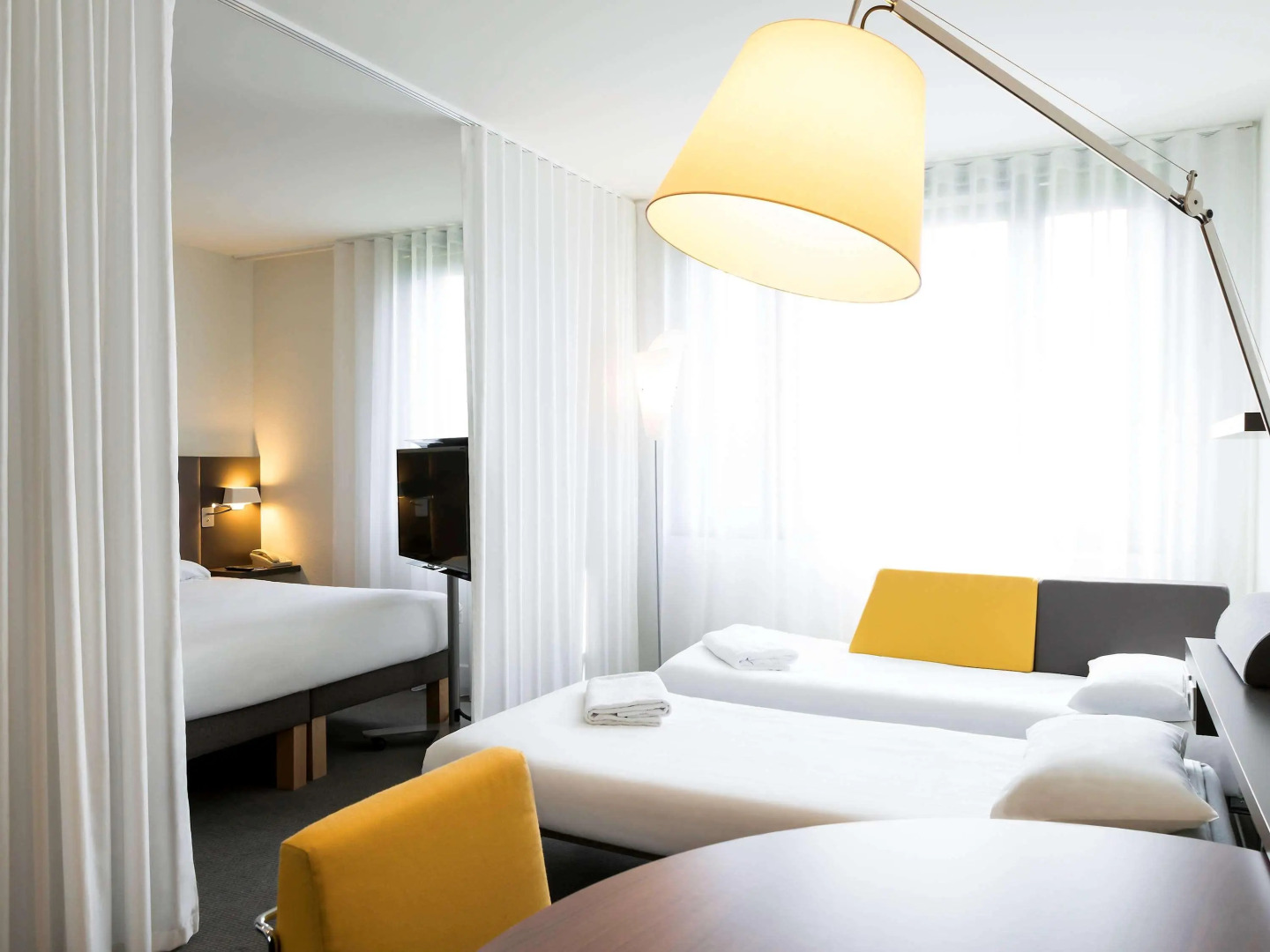 B&B HOTEL Rueil-Malmaison Gare