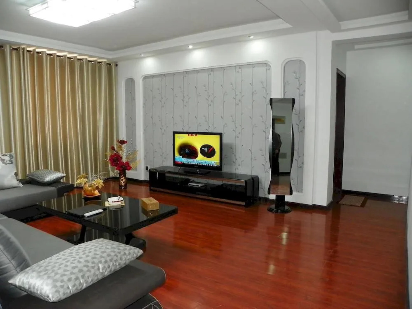 Petroleum Apartment Hotel Xining