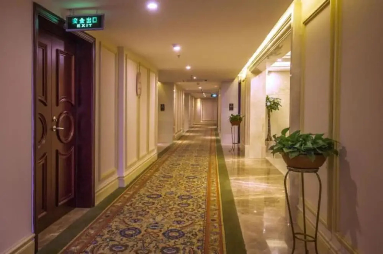 Taishan Jos Hotel