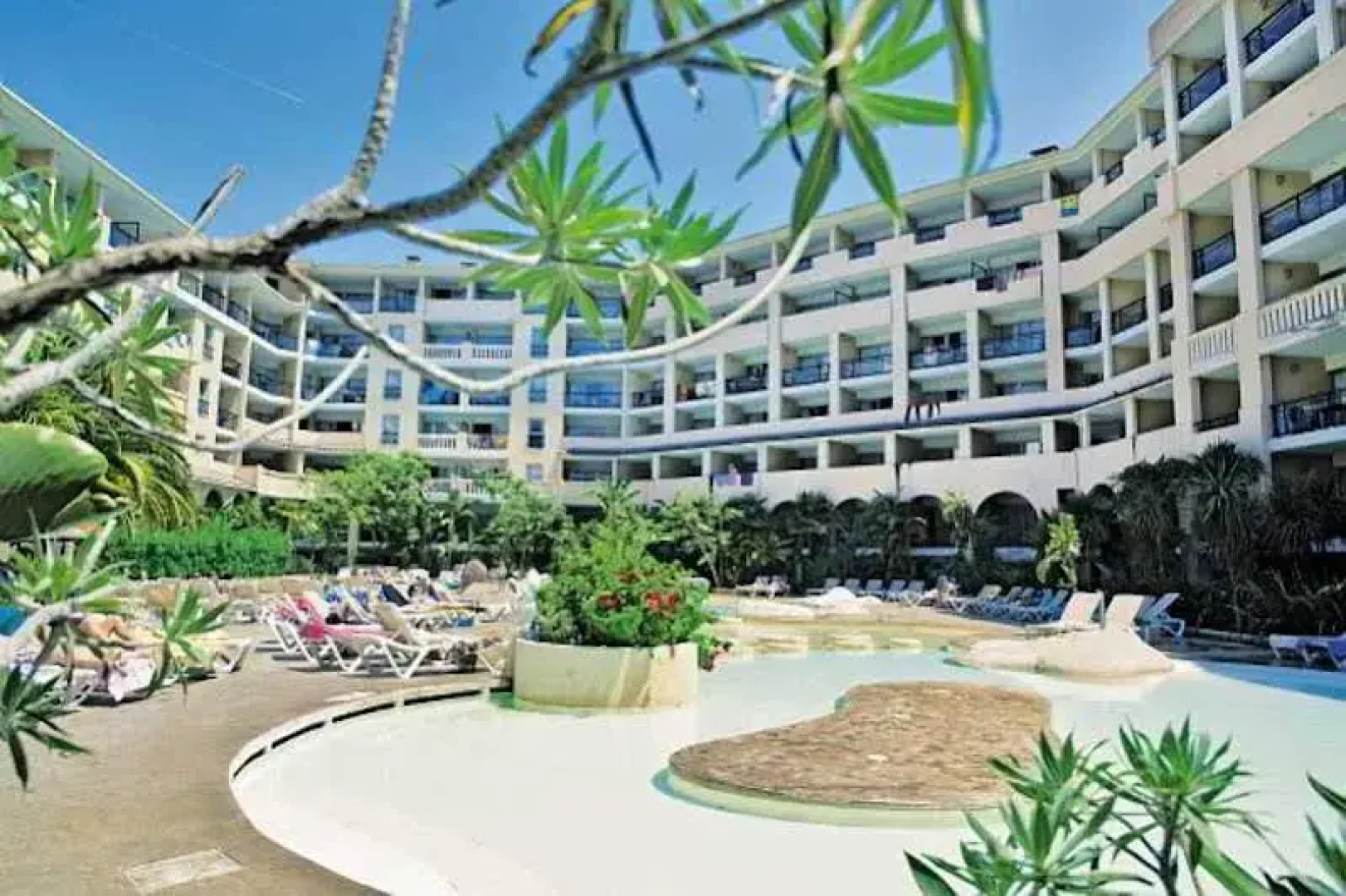 Pierre & Vacances Cannes Beach