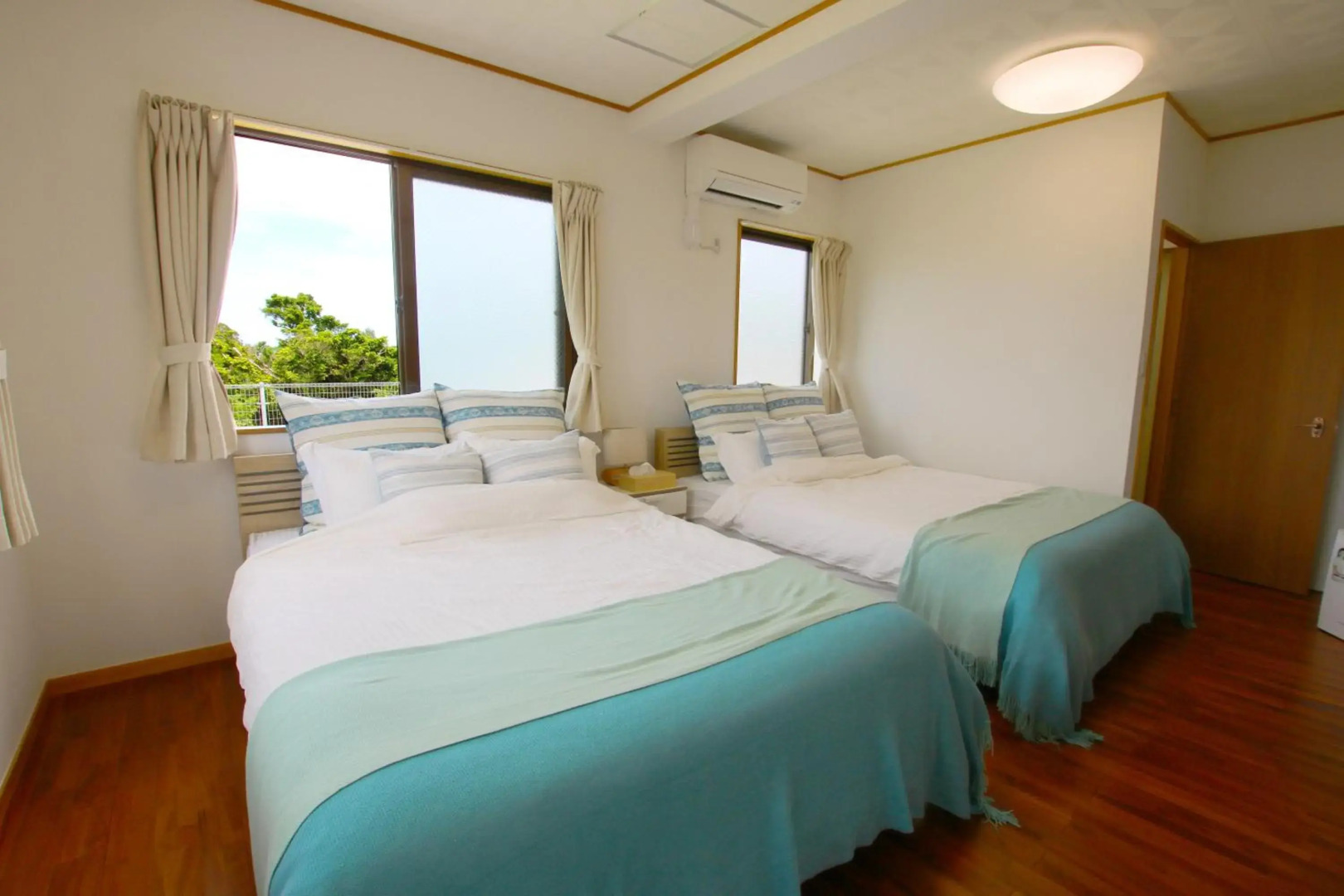 Beach Side Secret -SEVEN Hotels and Resorts-