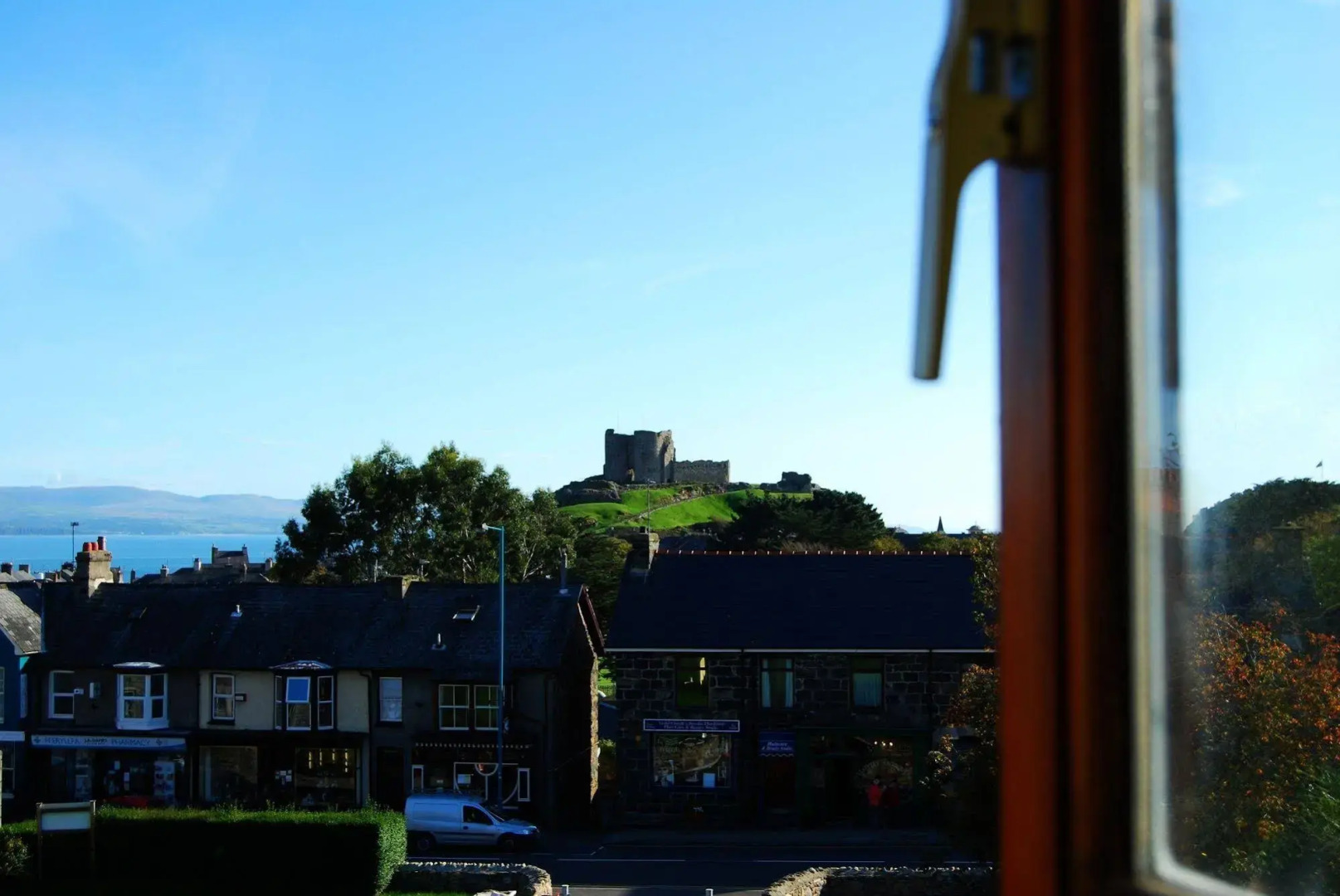 Lion Hotel and Studio Apartments