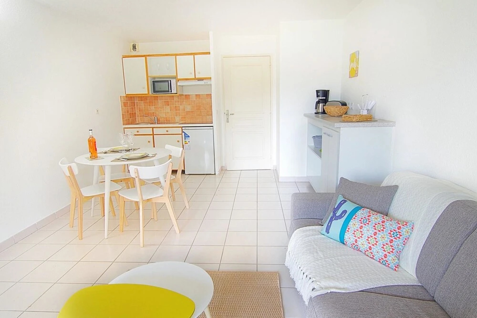 Apartment With one Bedroom in Canet-en-roussillon, With Pool Access an