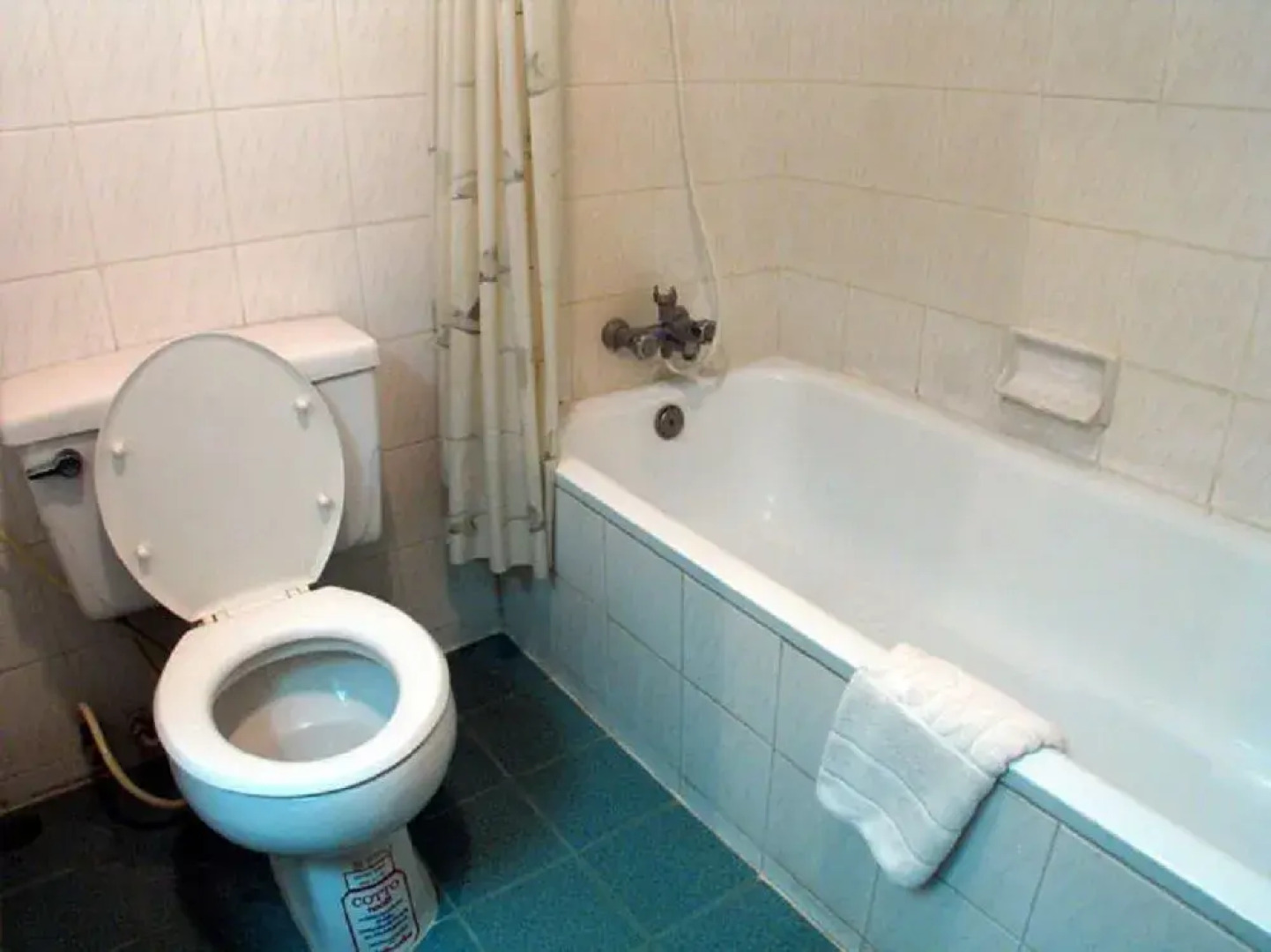 OYO 247 Diamond Place