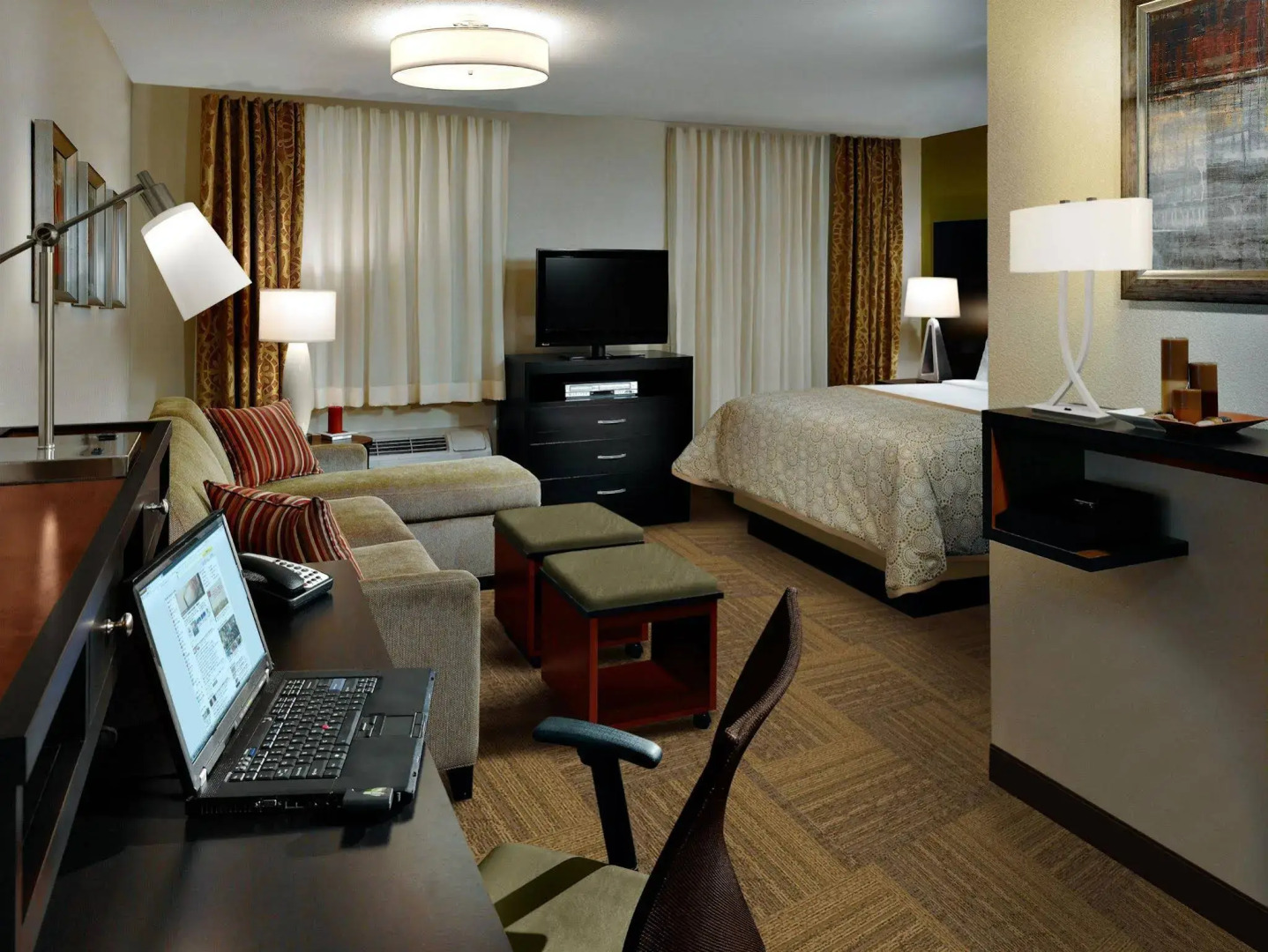 Staybridge Suites St Louis - Westport by IHG