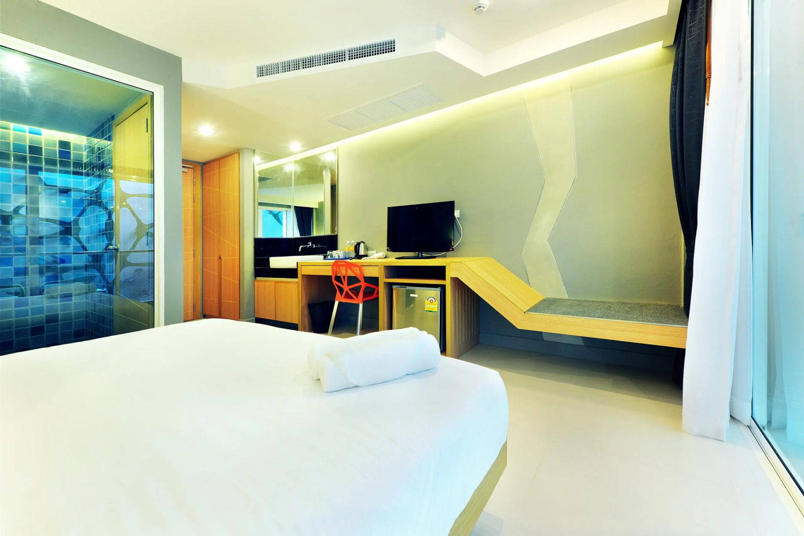 Ratana Patong Beach Hotel by Shanaya