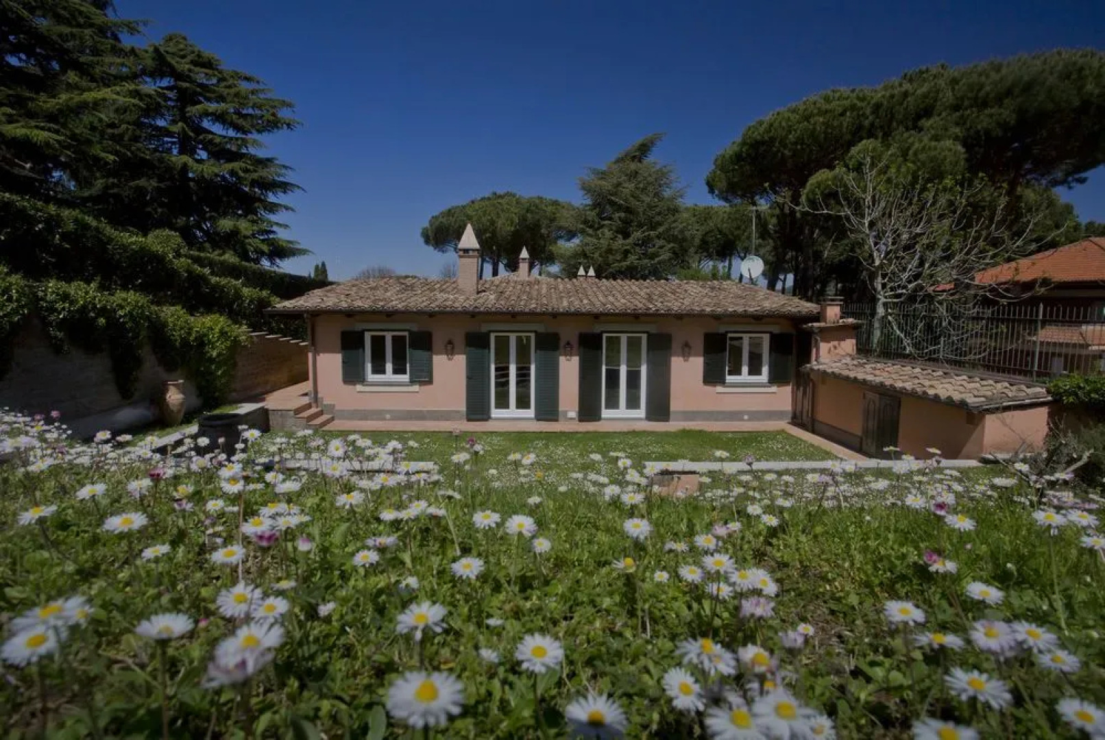 Via Pierre - Villas in the countryside of Rome